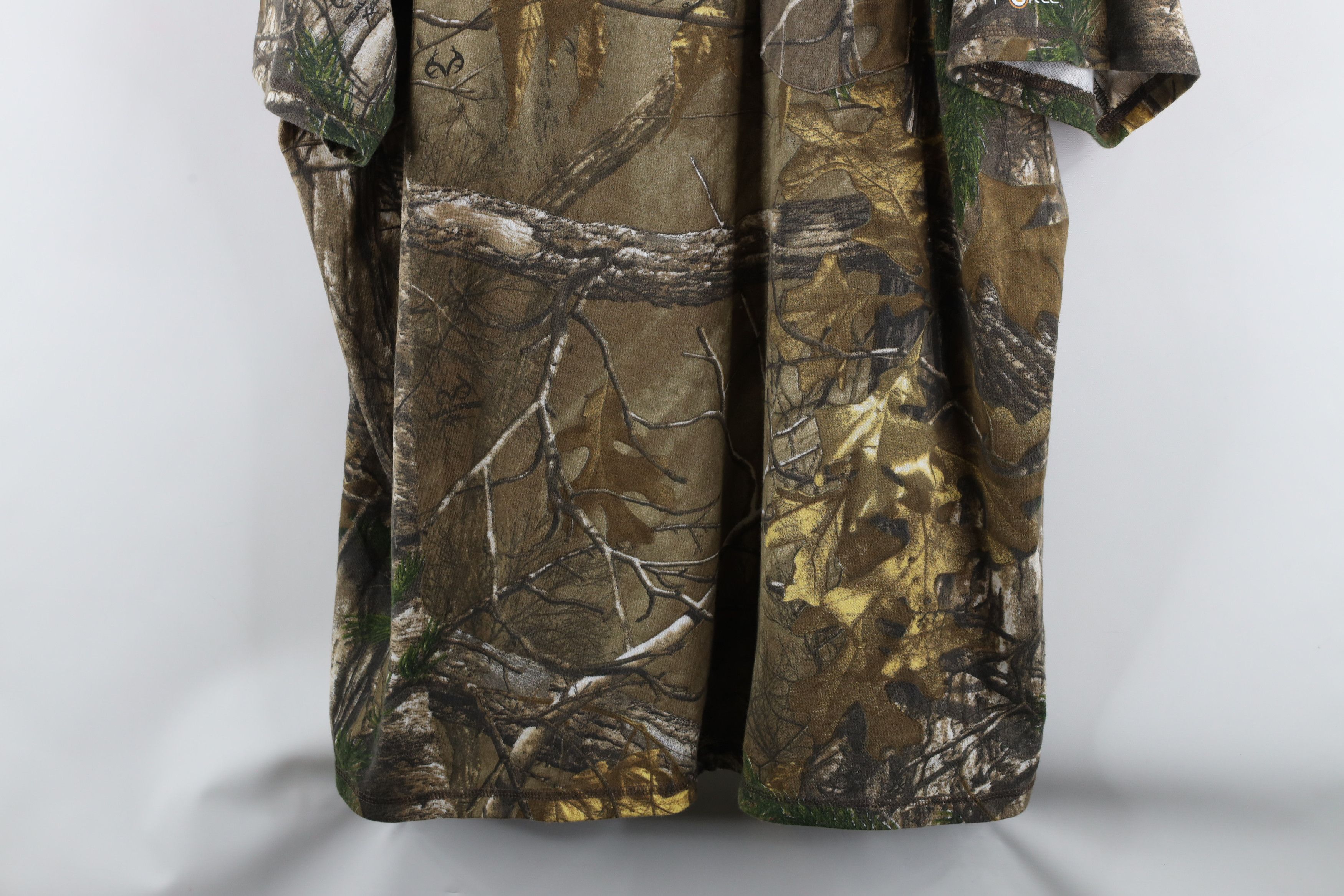 Carhartt × Vintage Vintage Carhartt Faded Spell Out Realtree Camouflage T-Shirt Size US XXL / EU 58 / 5 - 3 Thumbnail