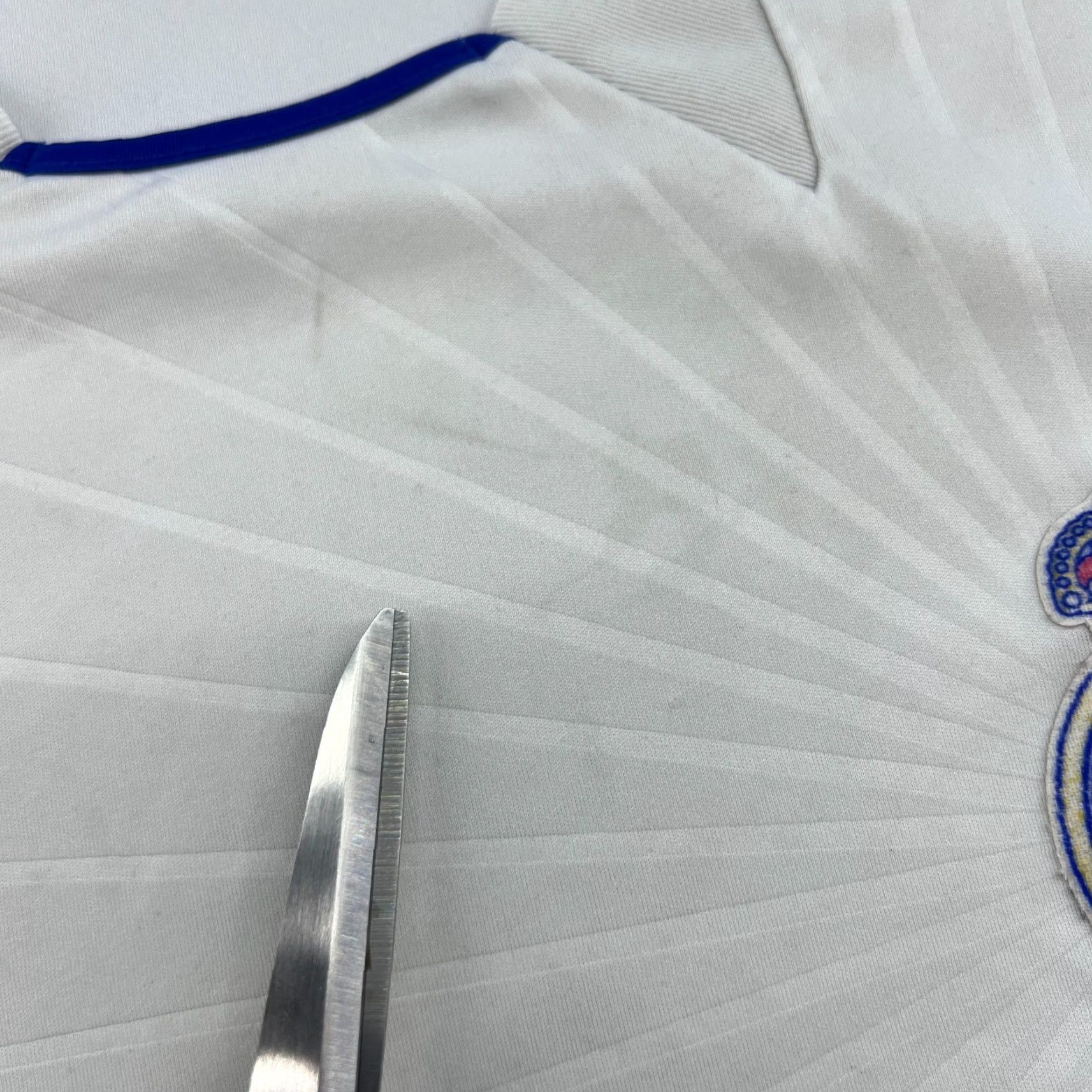 Adidas VINTAGE Real Madrid 2010 2011 Home Football Jersey Mens Medium Shirt White Adidas Size US M / EU 48-50 / 2 - 4 Thumbnail