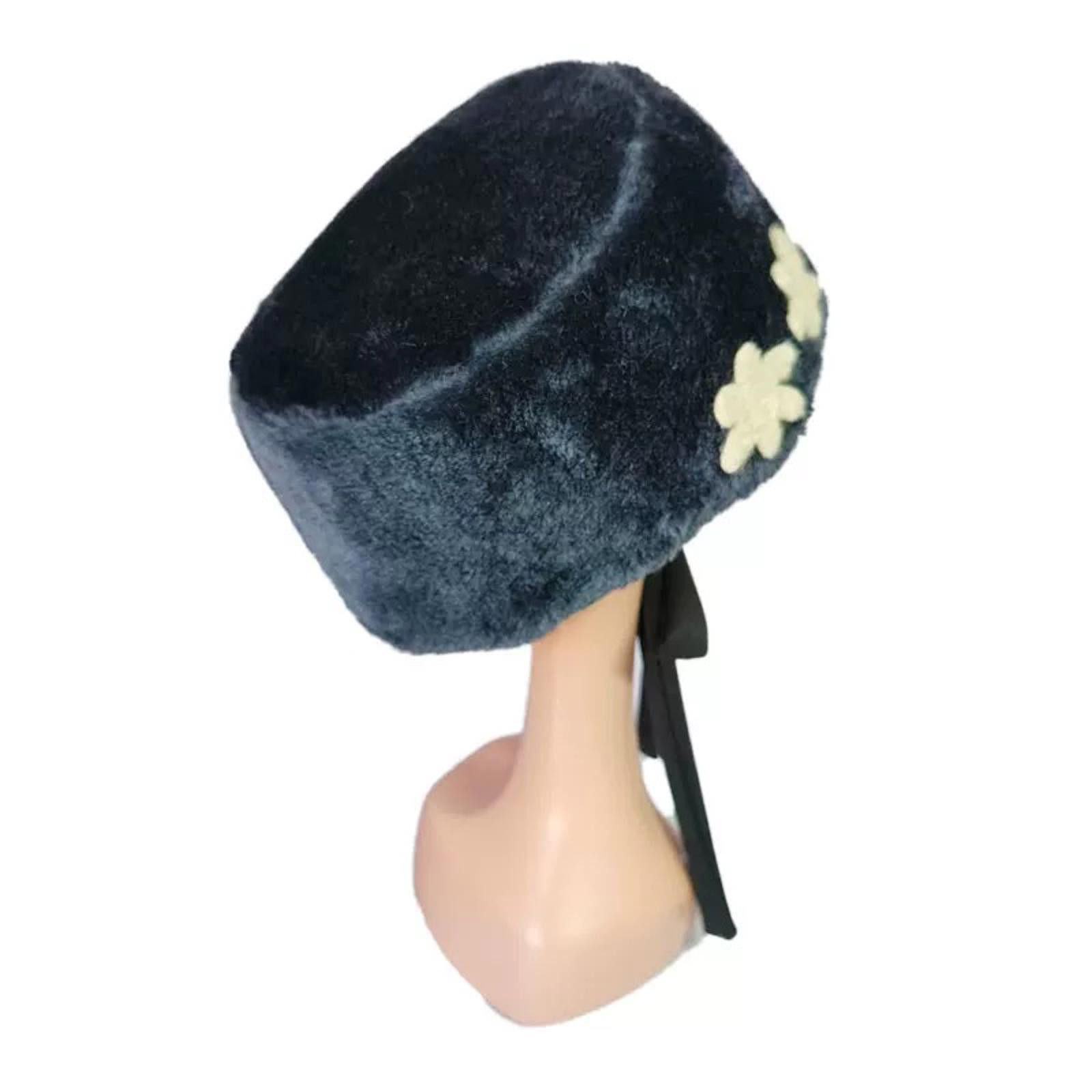 Japanese Brand Y2K Faux Fur Flower Bucket Hat Fuzzy Hat Harajuku Style Size ONE SIZE - 4 Thumbnail