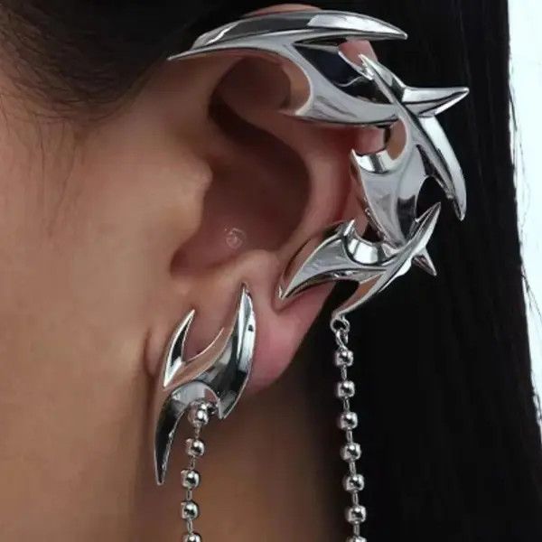 Other Punk Darts Shape Chain Tassel Clip Stud Earrings Size ONE SIZE - 1 Thumbnail