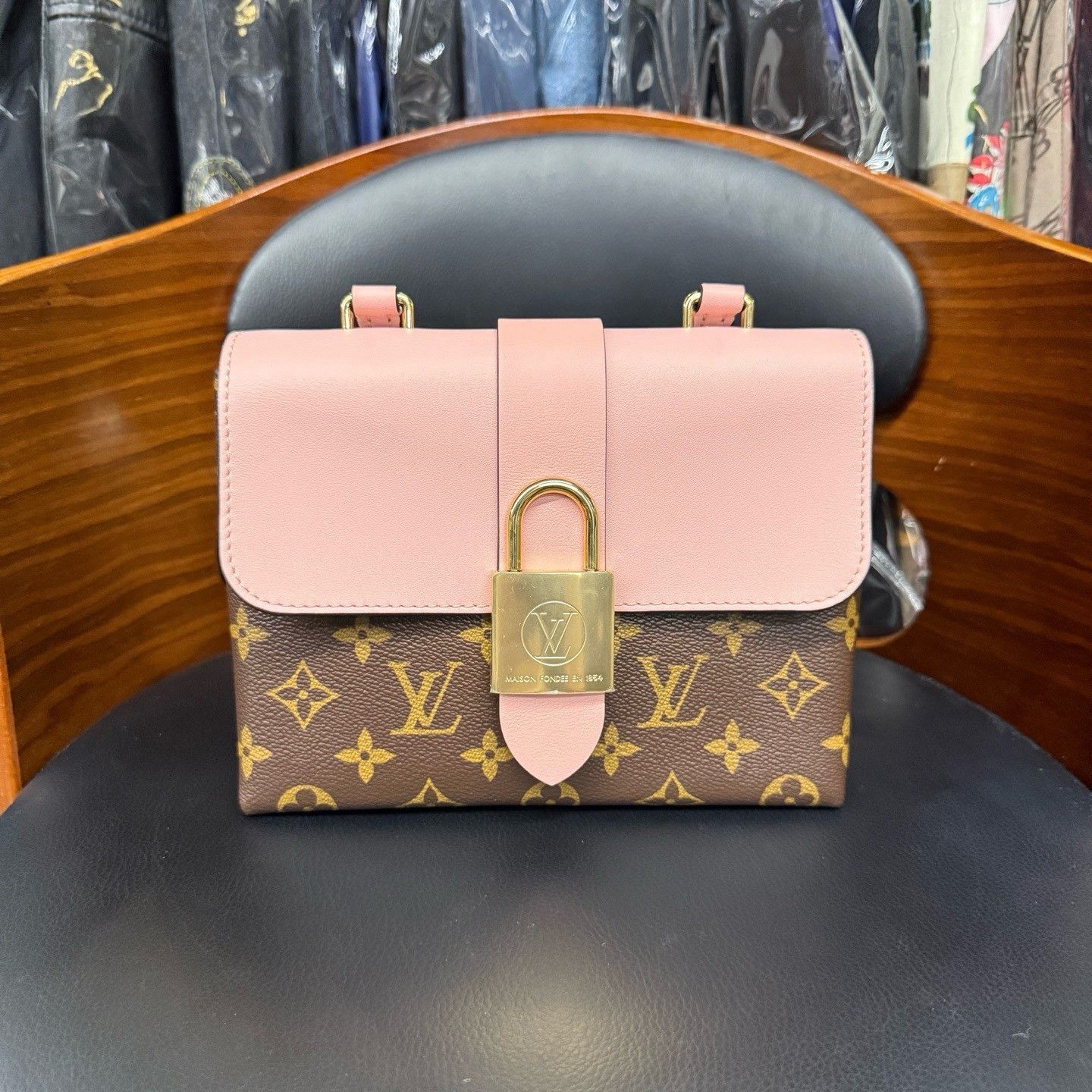 Louis Vuitton Louis Vuitton Pink Shoulder Bag 20 Women Size ONE SIZE - 1 Thumbnail