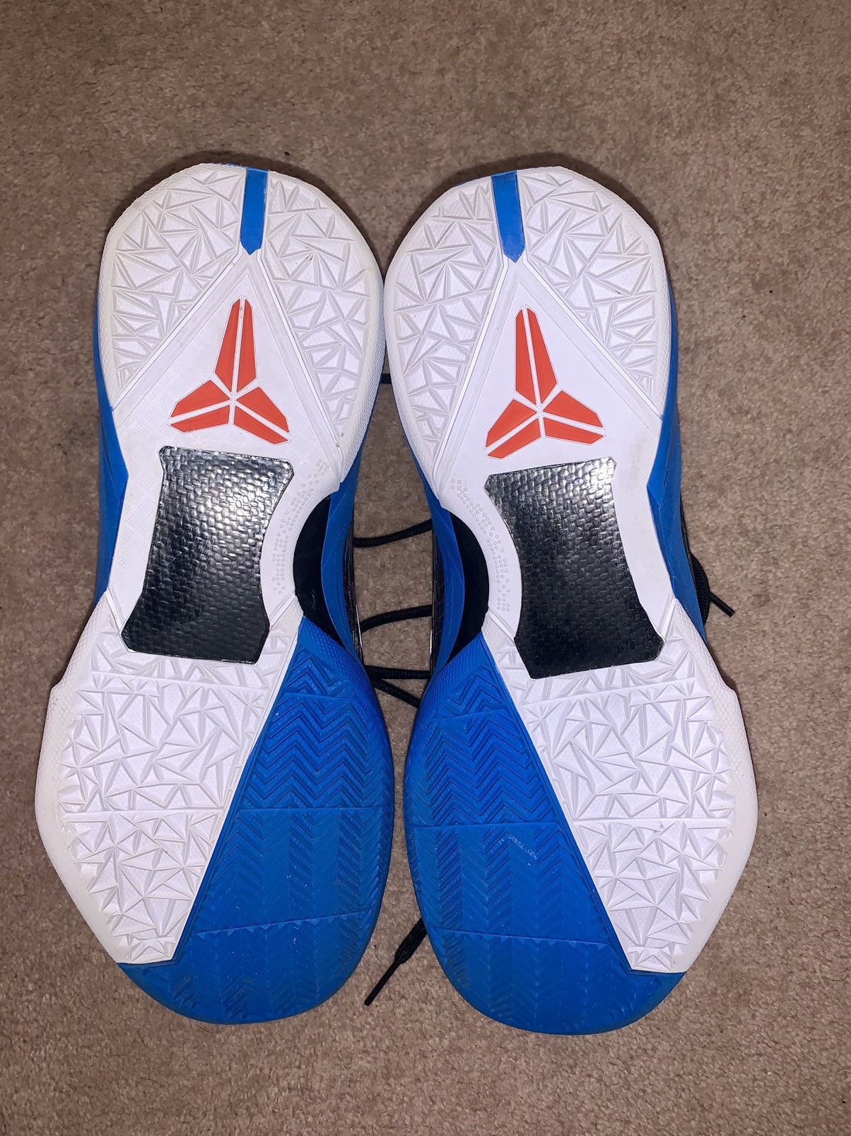 Nike Zoom Kobe 7 System ‘Blue Poison Dart Frog’ Size US 11 / EU 44 - 8 Thumbnail