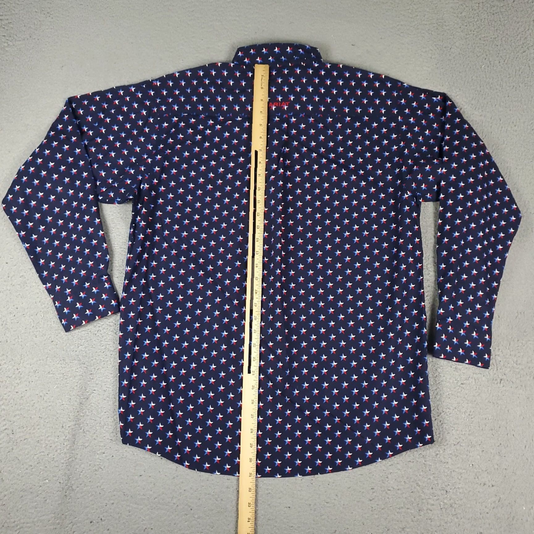 Ariat Ariat Button-Up Shirt Mens Medium Blue Geometric Print Long Sleeve Casual Modern Preppy Size US M / EU 48-50 / 2 - 3 Thumbnail