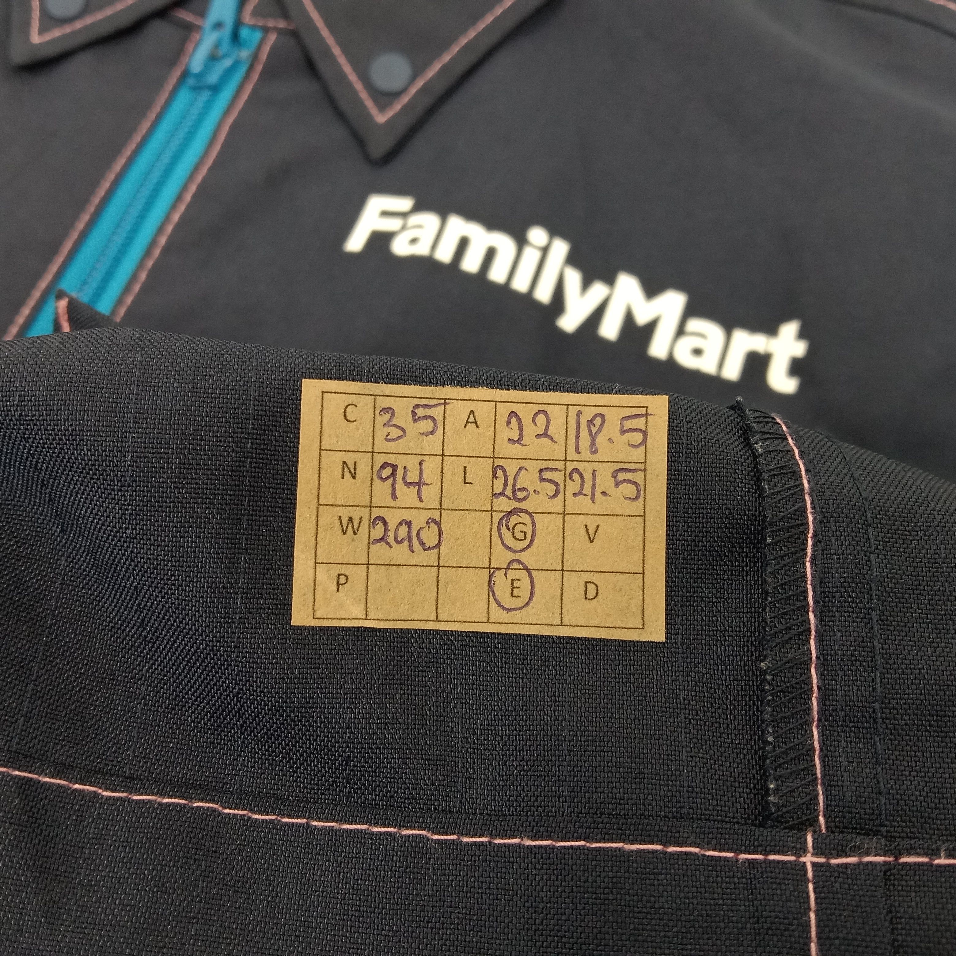 Japanese Brand × Vintage Family Mart Japanese Brand Long Sleeve Staff Jacket Size US M / EU 48-50 / 2 - 10 Thumbnail