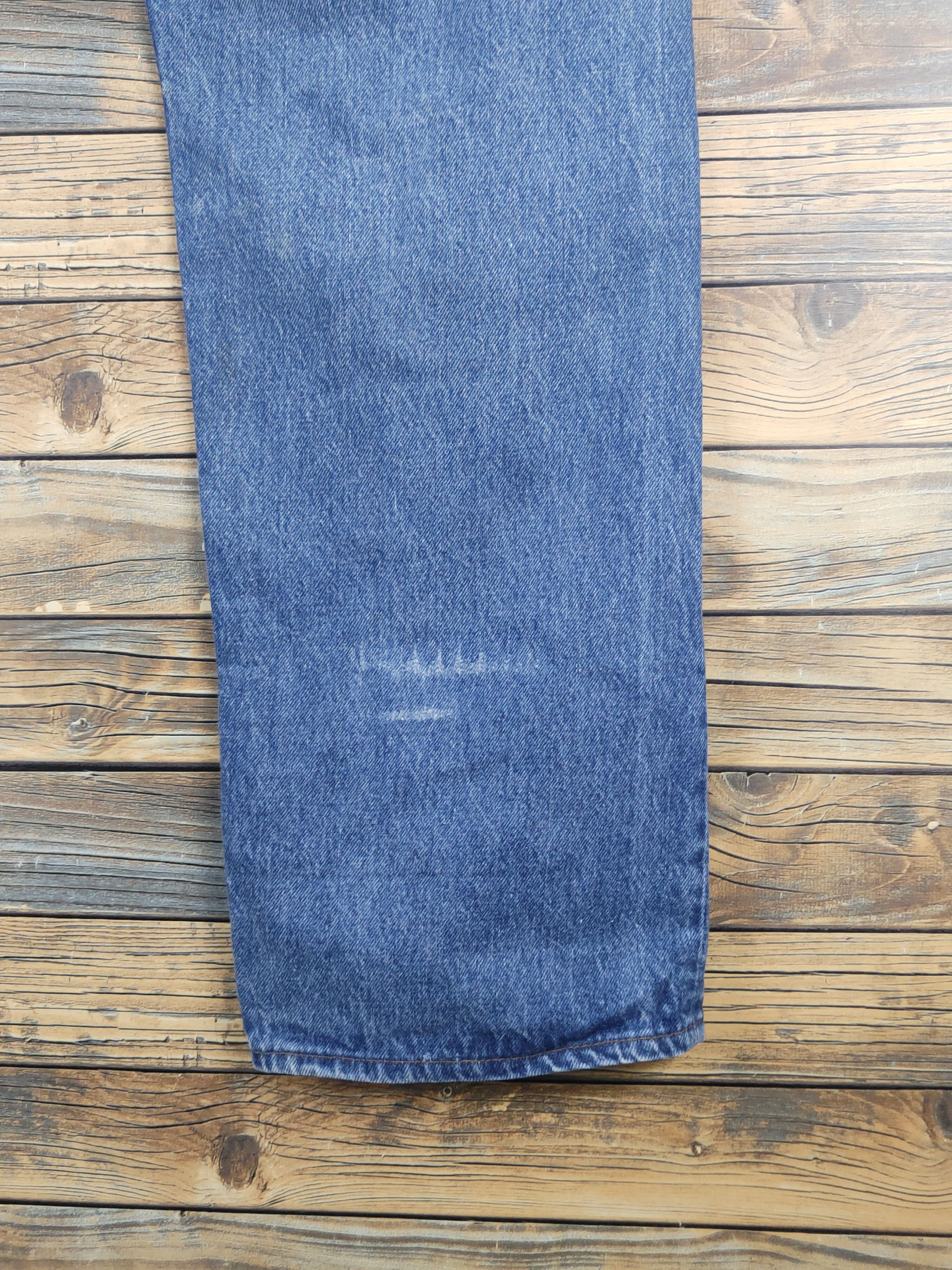 Levi's Levi's vintage Blue Distressed Ripped denim Jeans #W1324 Size US 37 - 13 Thumbnail