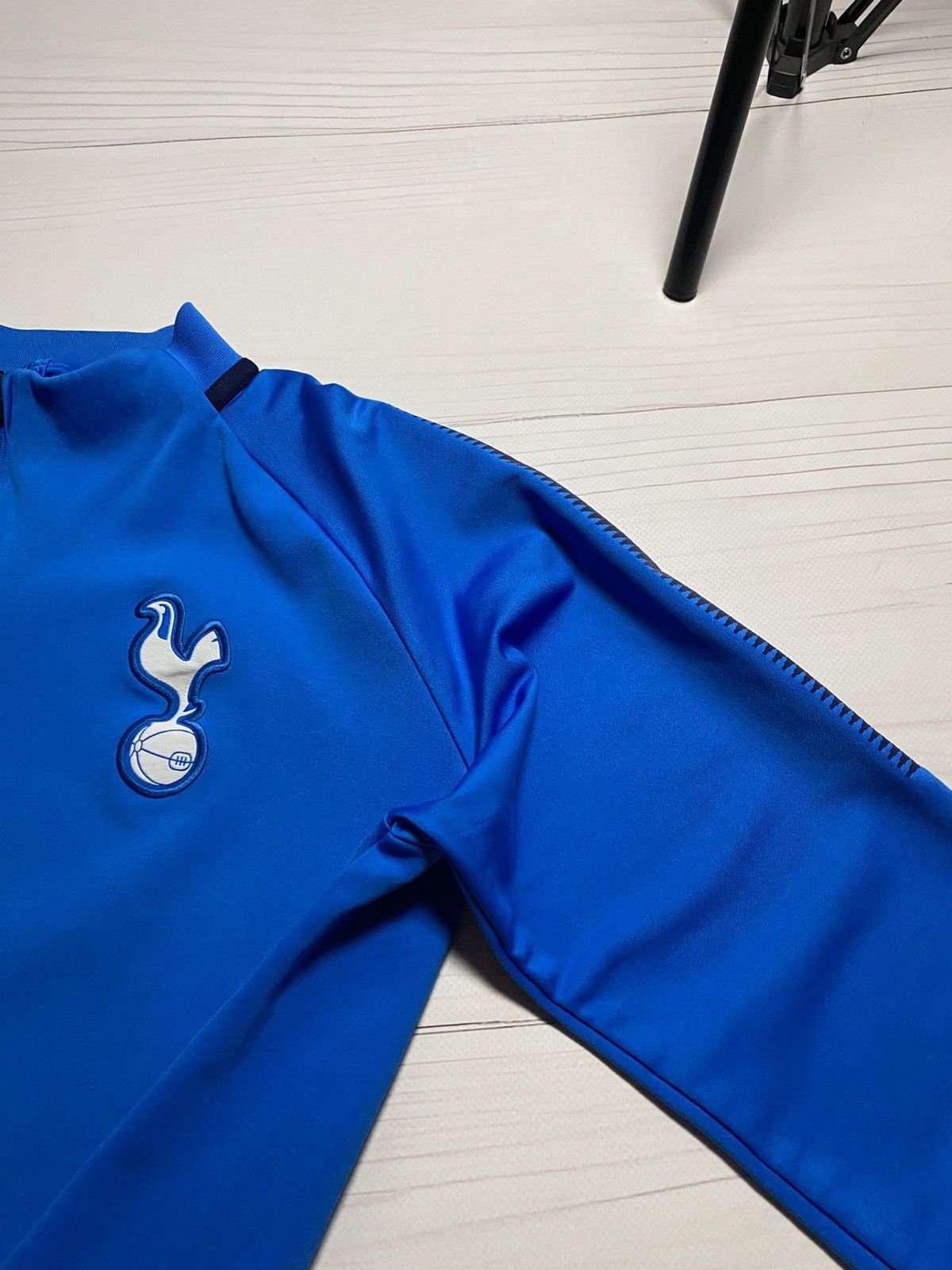 Nike Nike Tottenham Hotspur 2017/18 1/4 zip player issue jersey Size US M / EU 48-50 / 2 - 13 Thumbnail