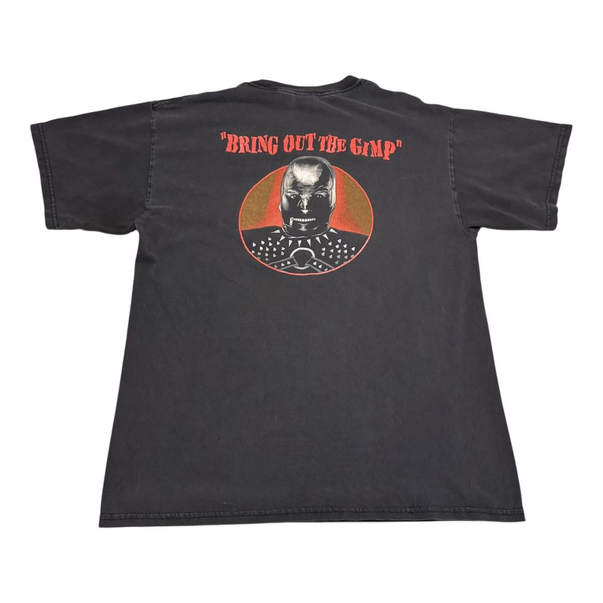 Gildan 2000s Gildan Pulp Fiction Bring out the Gimp Shirt Men's L Size US L / EU 52-54 / 3 - 1 Thumbnail