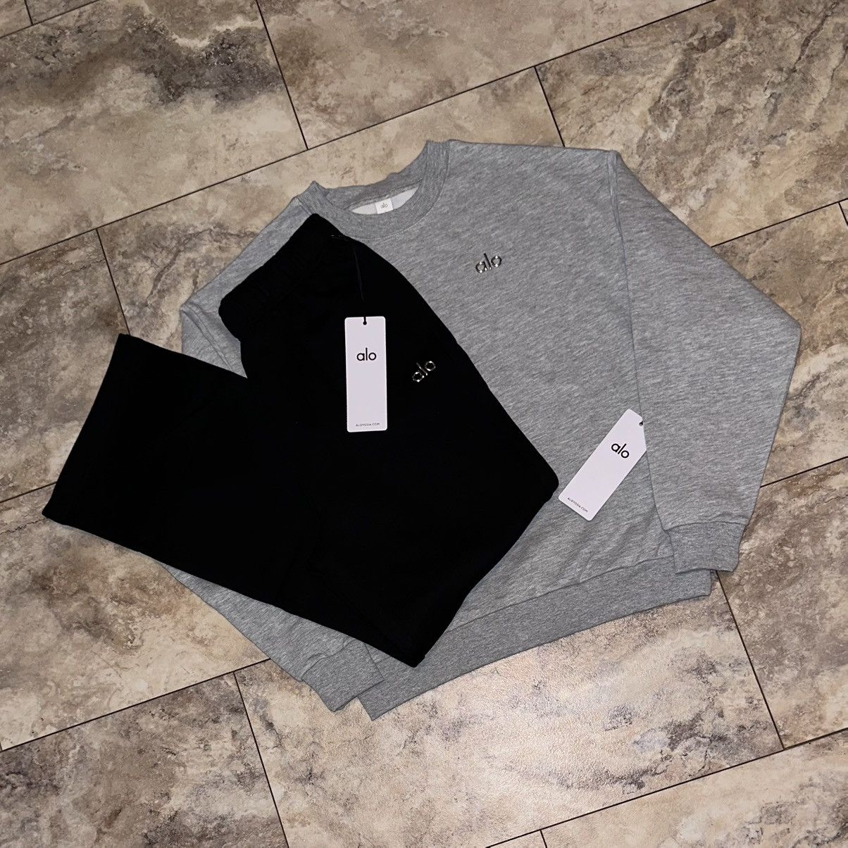Alo Alo Yoga Accolade Crewneck & Sweatpants Set Grey/Black Small Size S / US 4 / IT 40 - 1 Thumbnail