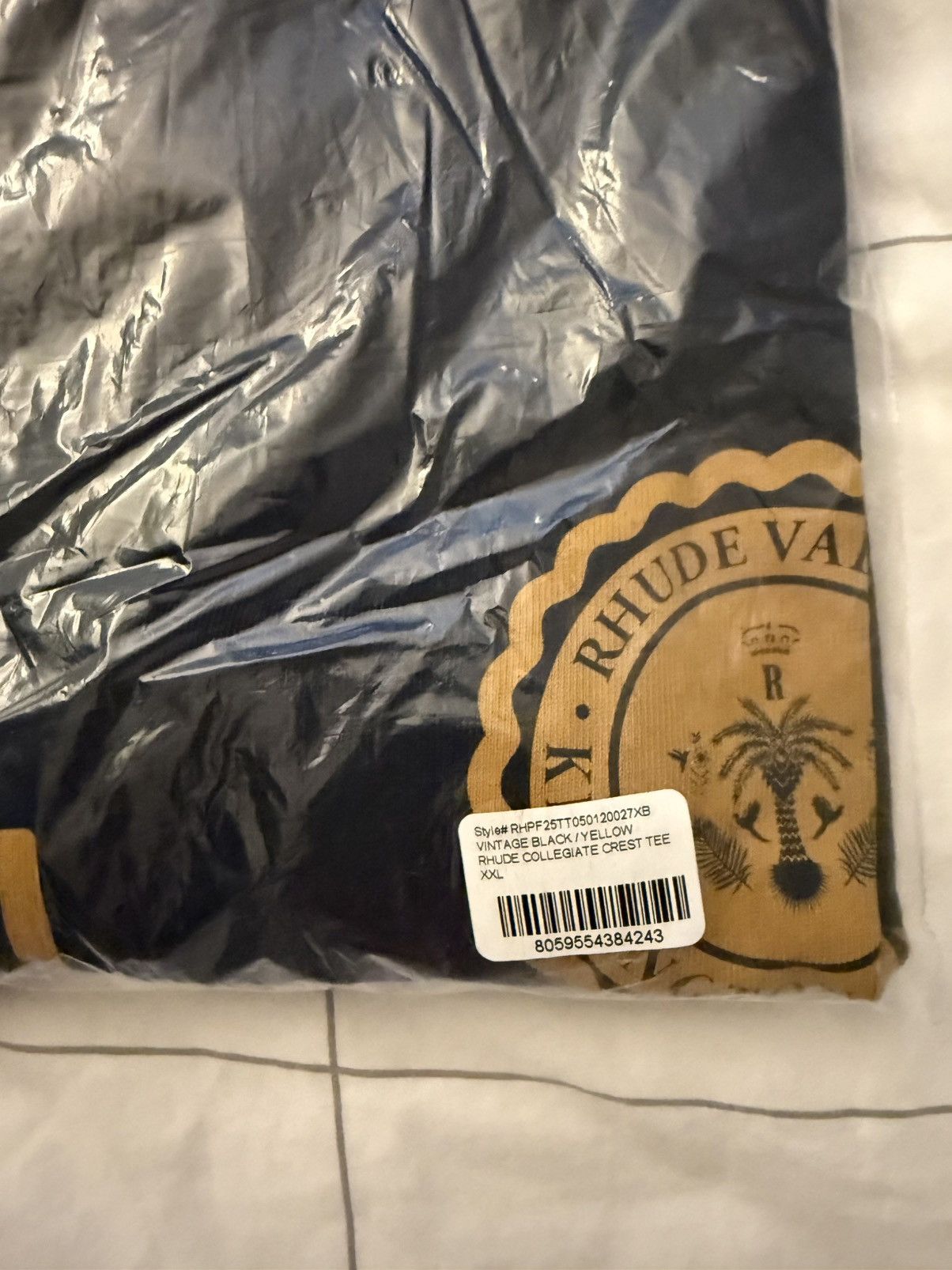 Rhude Rhude Collegiate Crest Tee Logo T-Shirt Sz XXL Black/Yellow Size US XXL / EU 58 / 5 - 10 Thumbnail