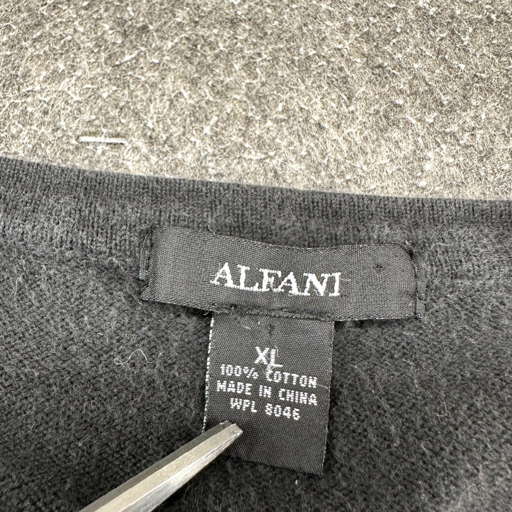 Alfani VINTAGE Alfani Sweater Mens XL Black Red Crew Neck Knit Pullover Cotton Skater Stripe Sleeve Long Solid 90s Mens Size US XL / EU 56 / 4 - 4 Thumbnail