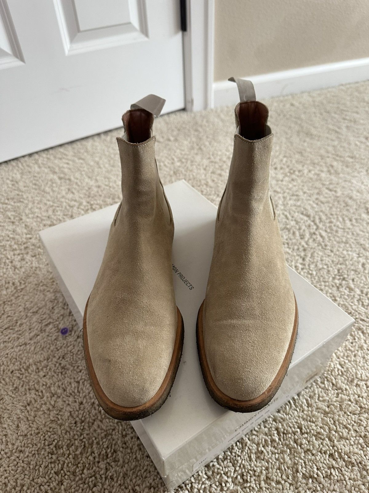 Common Projects Common Projects Chelsea boot in Suede Tan Size US 8.5 / EU 41-42 - 4 Thumbnail