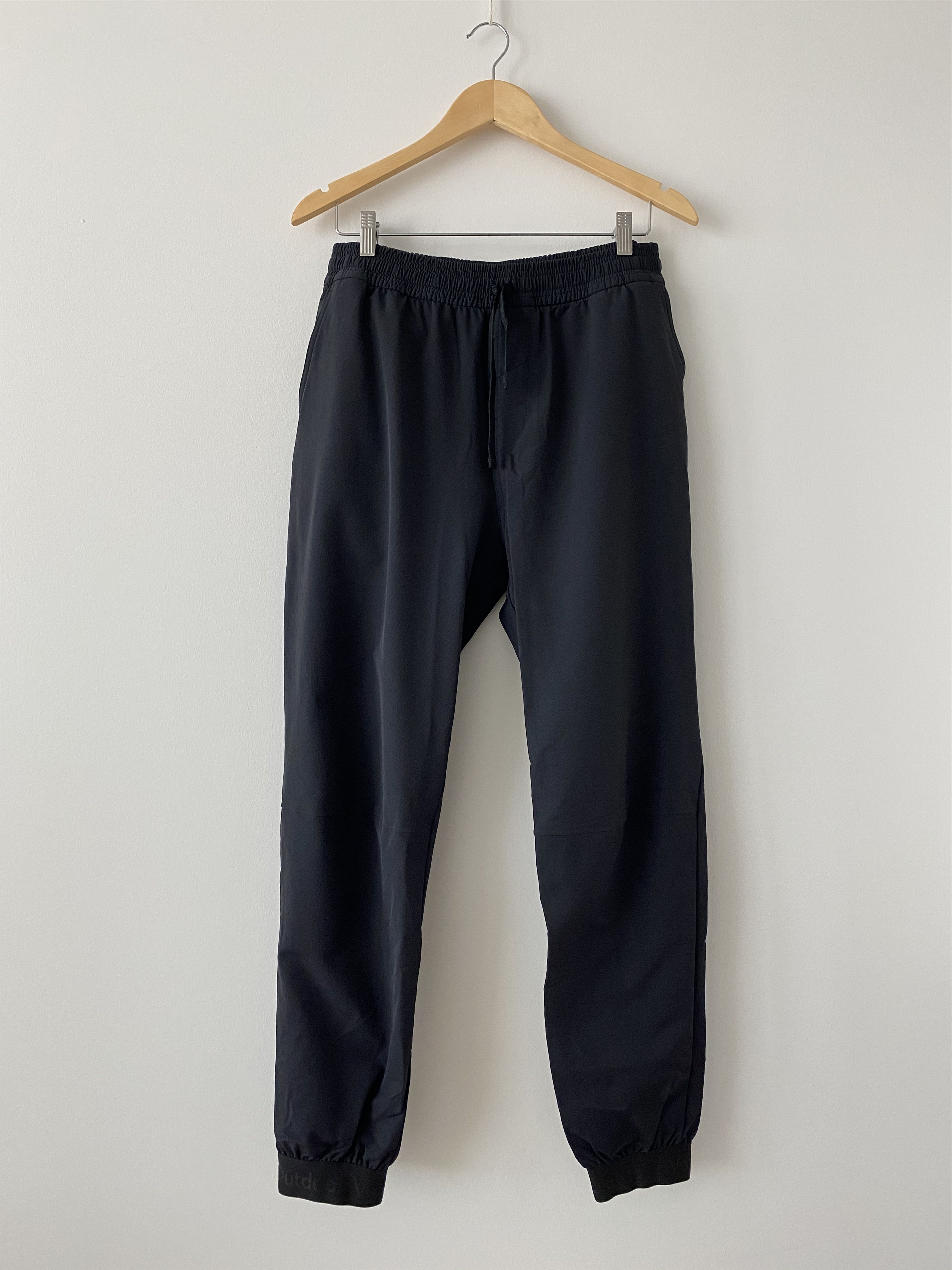 Outdoor Voices “RecTrek Jogger” Size Medium Size US 32 / EU 48 - 1 Thumbnail