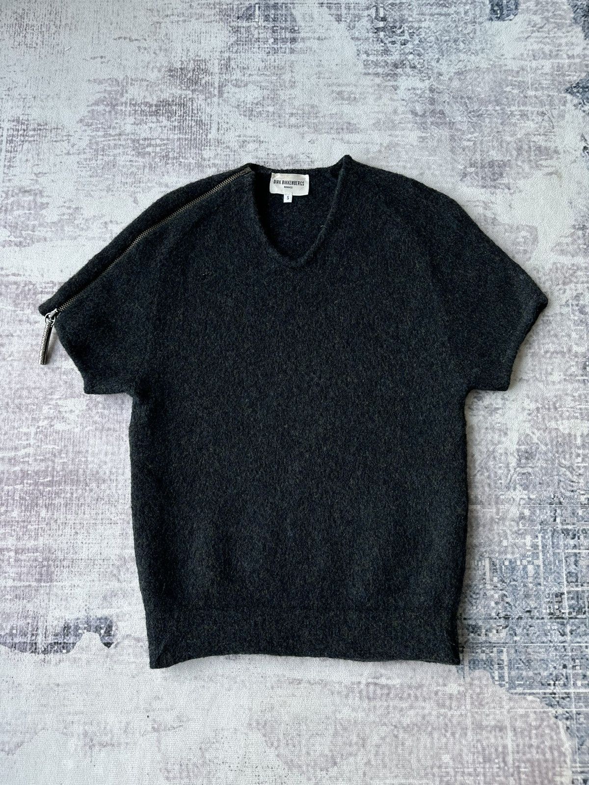 Dirk Bikkembergs Dirk Bikkembergs Hommes Sleeve Zipped Wool Punk Riot Shirt Size US S / EU 44-46 / 1 - 1 Thumbnail