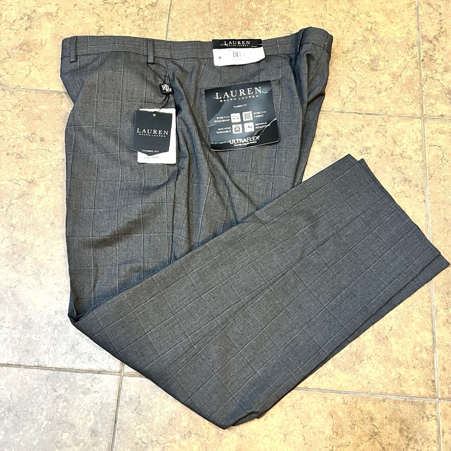 Ralph Lauren Ralph Lauren Men's Classic-Fit UltraFlex Stretch Flat Front Pants 42x30 Gray Slim/Regular? No, keep original data. Size US 42 / EU 58 - 2 Thumbnail