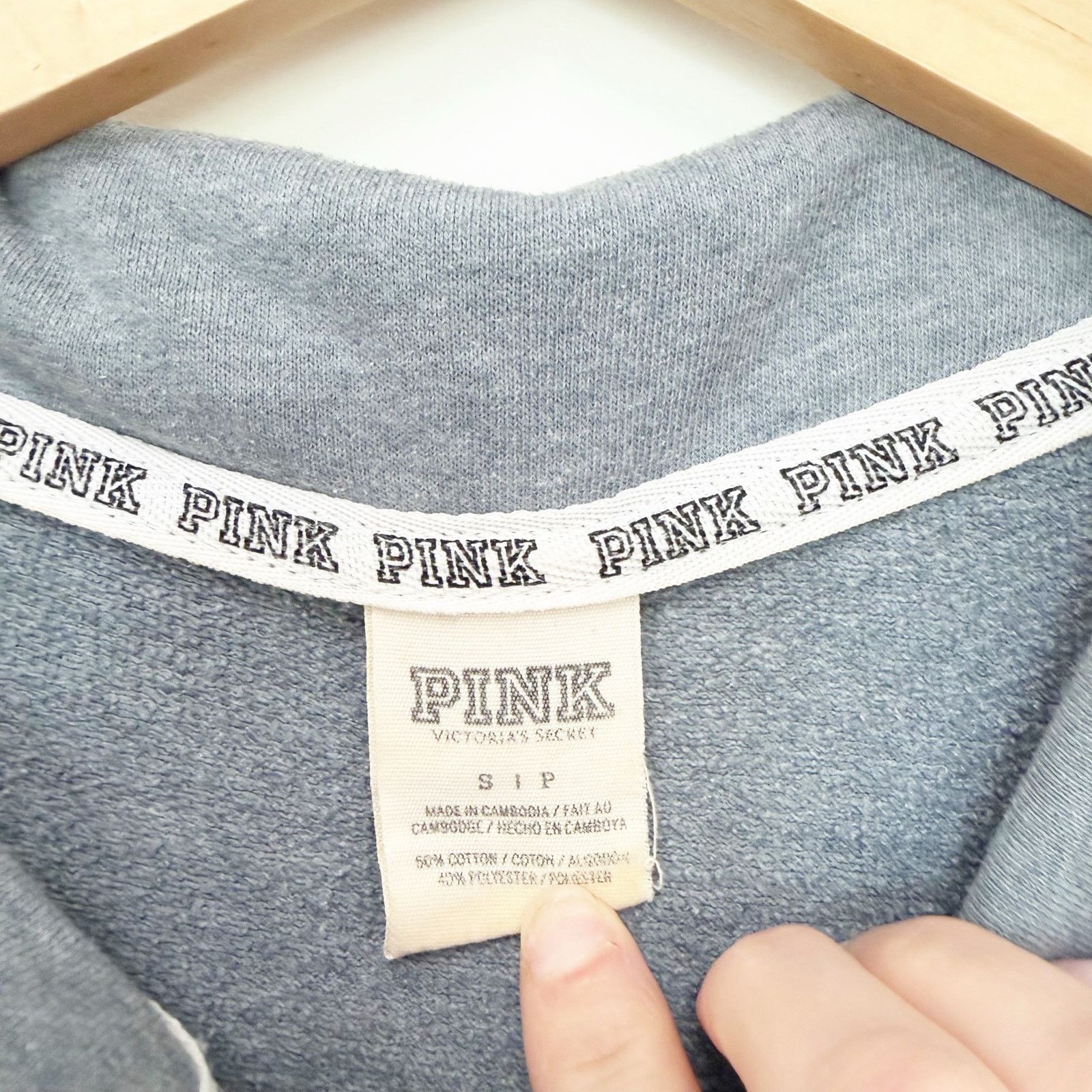 Victoria's Secret Victoria's Secret PINK Gray Quarter Zip Sweatshirt Sz S Size S / US 4 / IT 40 - 3 Thumbnail