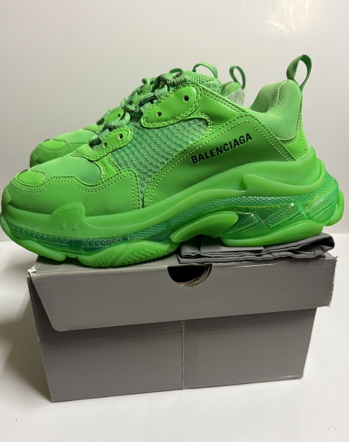 Balenciaga BALENCIAGA TRIPLE S GREEN NEON TRAINERS SZ 42 Size US 9 / EU 42 - 11 Thumbnail