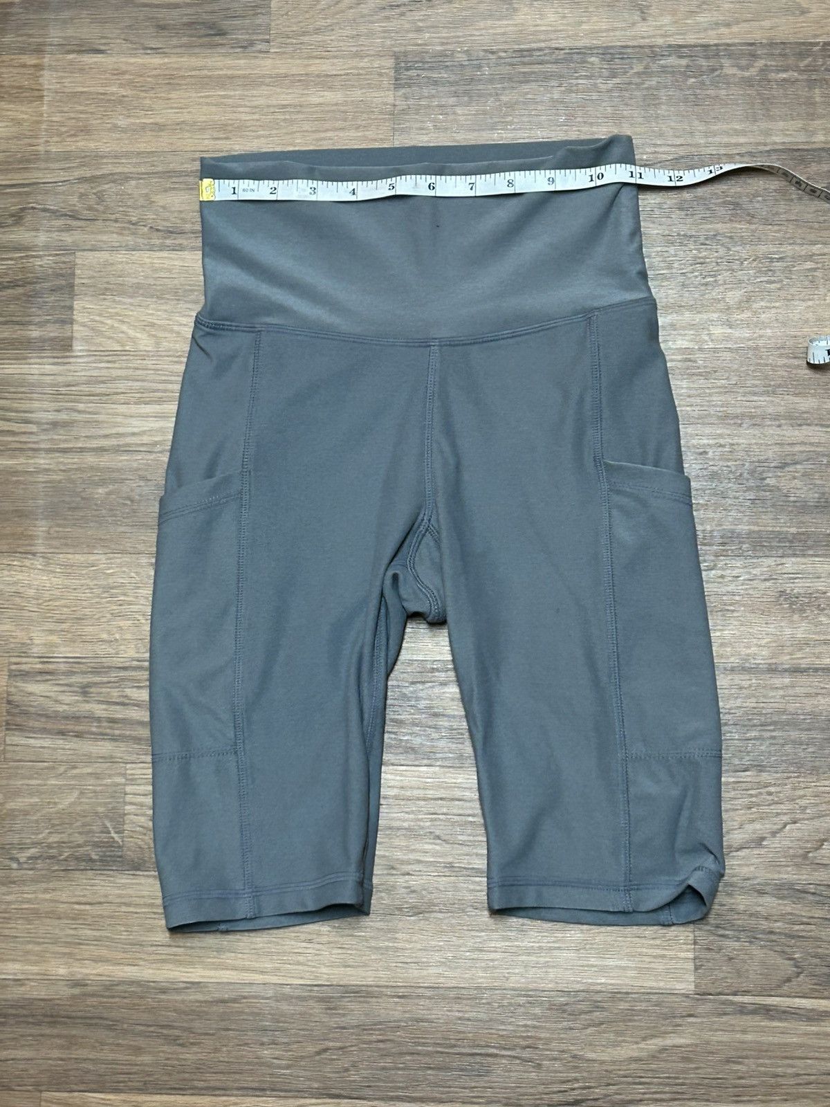 Other Wolven sustainable women's recycled slate gray biker shorts Size 26" / US 2 / IT 38 - 4 Thumbnail
