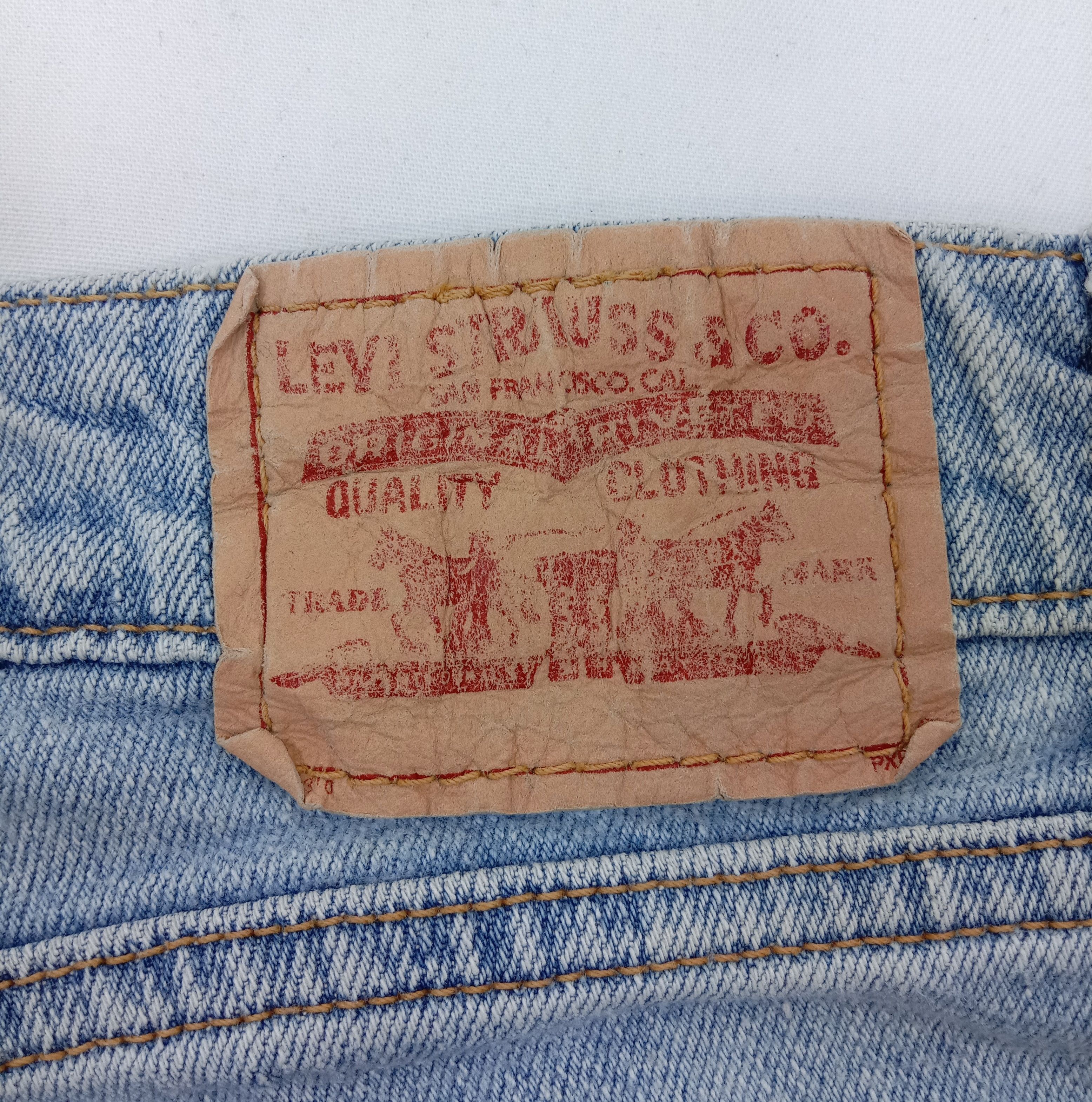 Levi's Vintage Levi's 518 Flare Jeans Light Wash Denim Size 33" - 13 Thumbnail