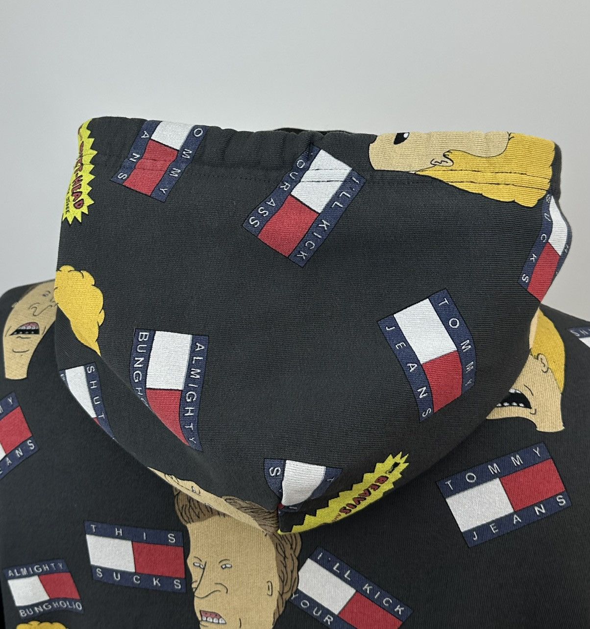Tommy Hilfiger Tommy Hilfiger x Beavis & Butthead Hoodie Size S Rare Size US S / EU 44-46 / 1 - 5 Thumbnail