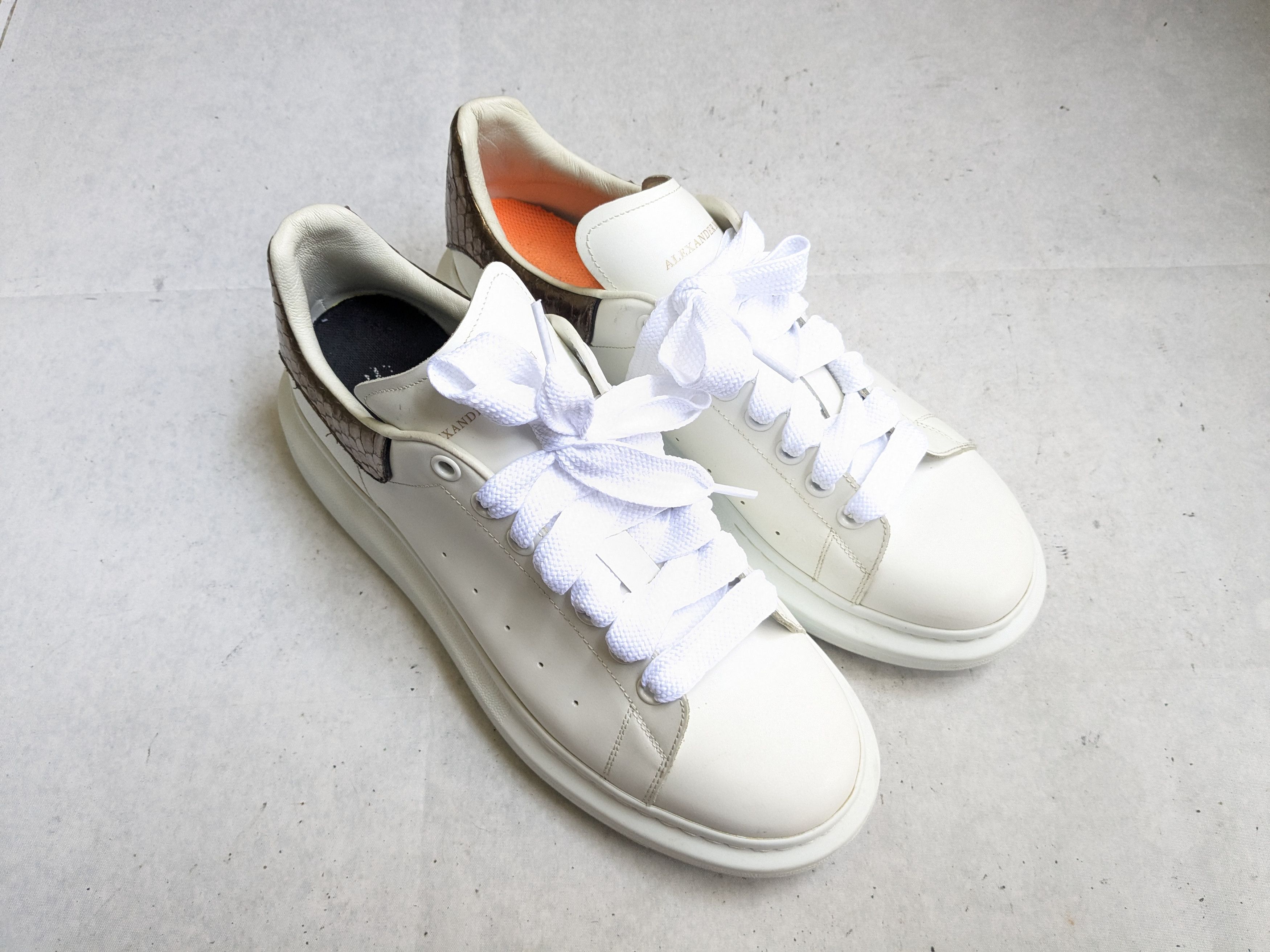 Alexander McQueen Alexander McQueen Larry Oversized Sneakers 12 45 White Brown Size US 12 / EU 45 - 2 Thumbnail