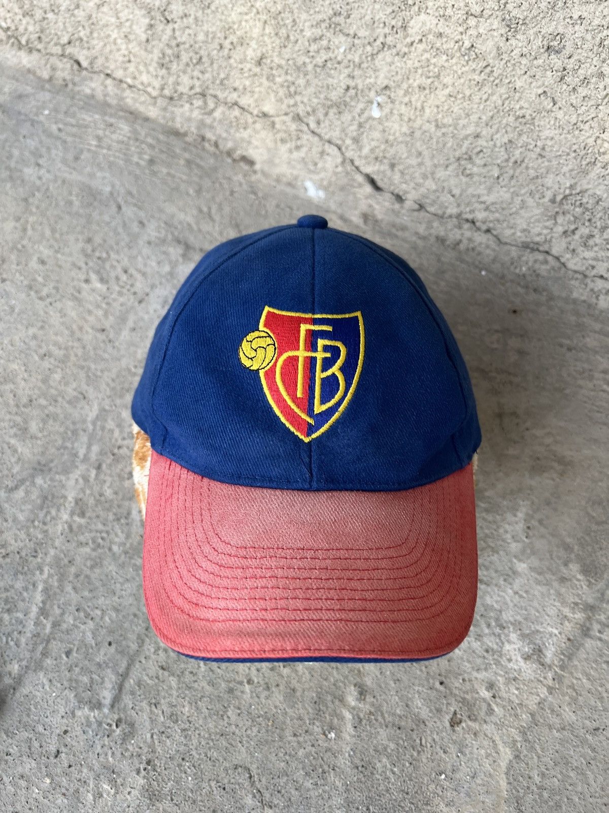 Vintage FC Basel Vintage Hat Size ONE SIZE - 2 Thumbnail