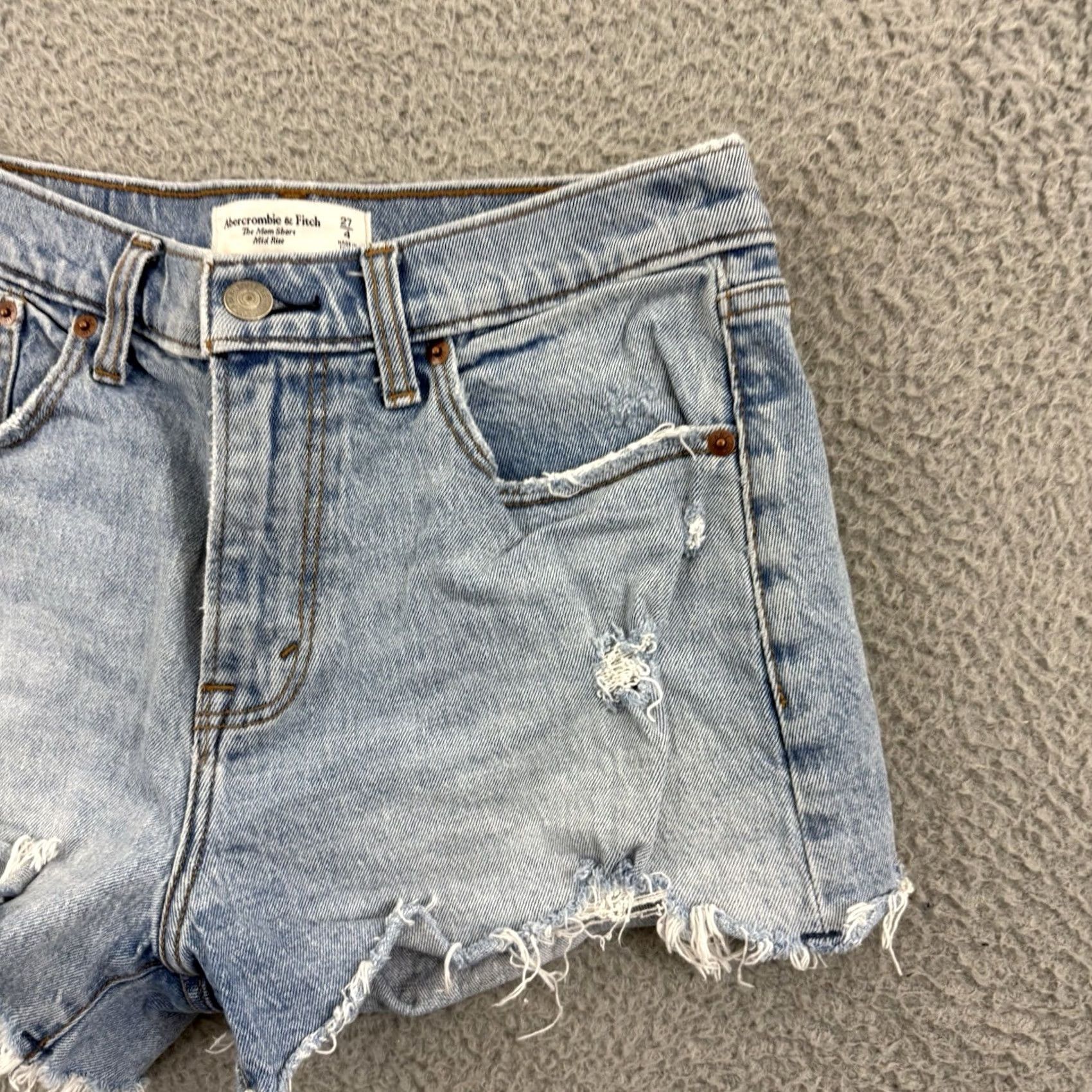 Abercrombie & Fitch Abercrombie & Fitch Shorts Women 27/4 Curve Mid Rise Distressed Stretch Mom 3" Size 27" / US 4 / IT 40 - 2 Thumbnail