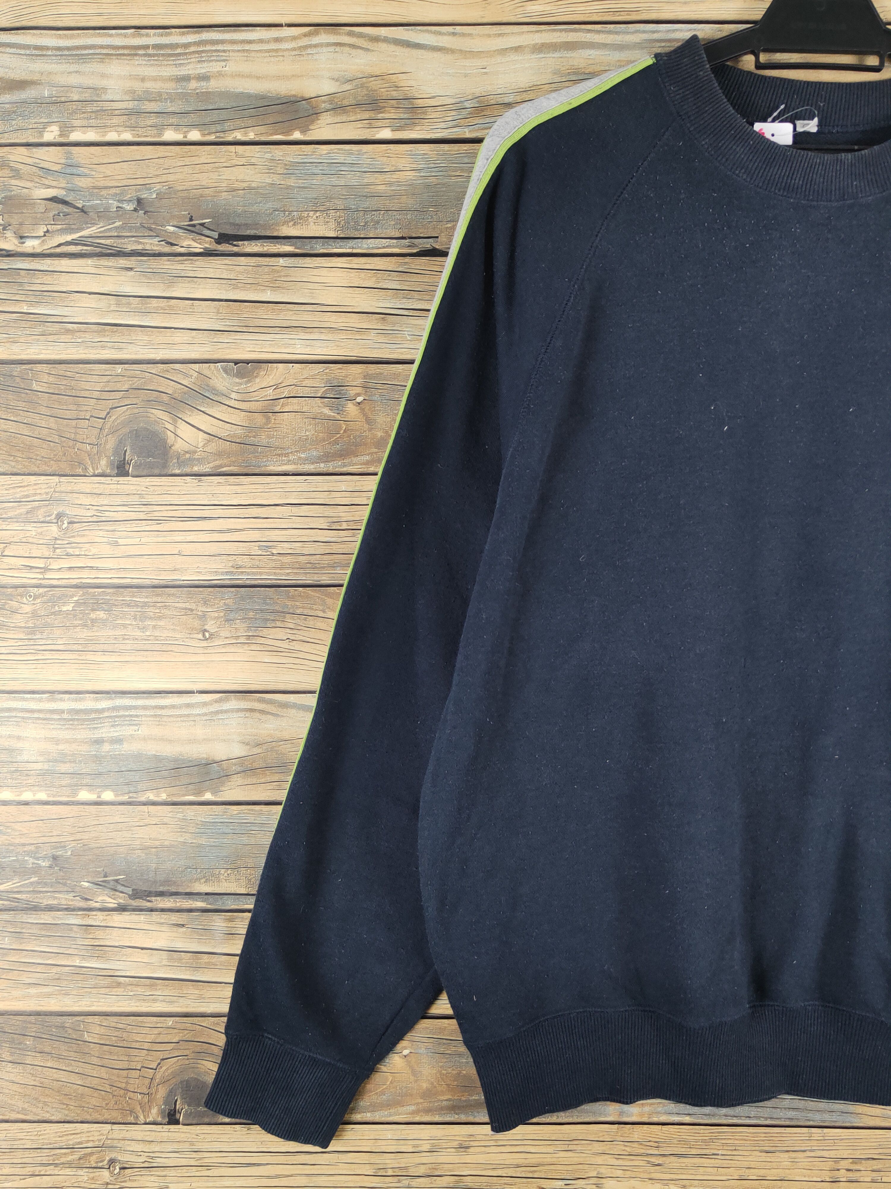 Japanese Brand × Vintage Uniqlo vintage Navy Sweatshirts #W1458 Size US L / EU 52-54 / 3 - 3 Thumbnail