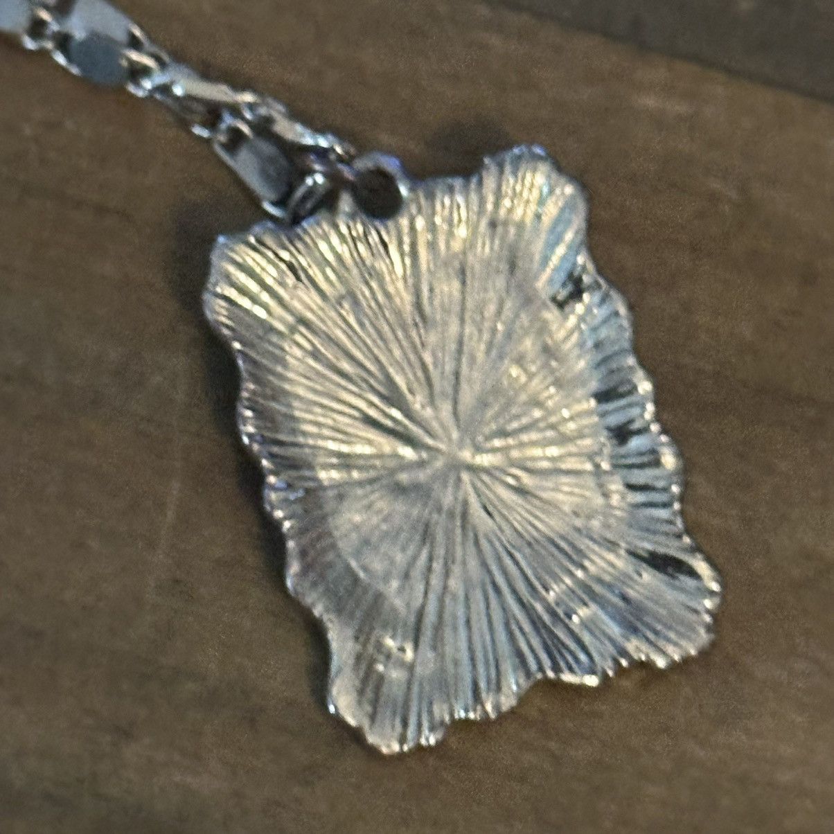 Other Framed rose pendant necklace Size ONE SIZE - 4 Thumbnail