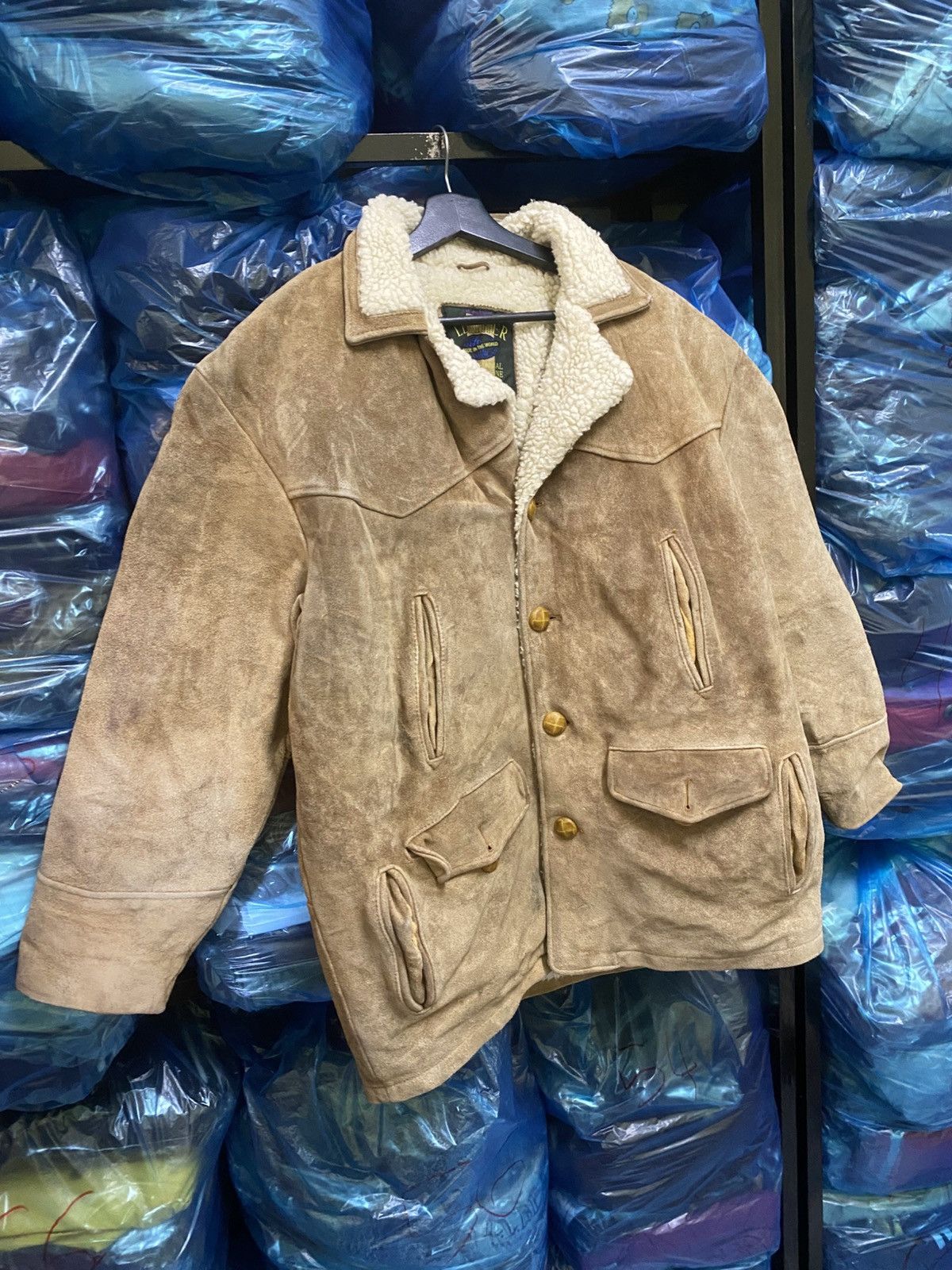 Leather Vintage Beige Shearling-Lined Suede Ranch Jacket – “Leather Size US M / EU 48-50 / 2 - 3 Thumbnail