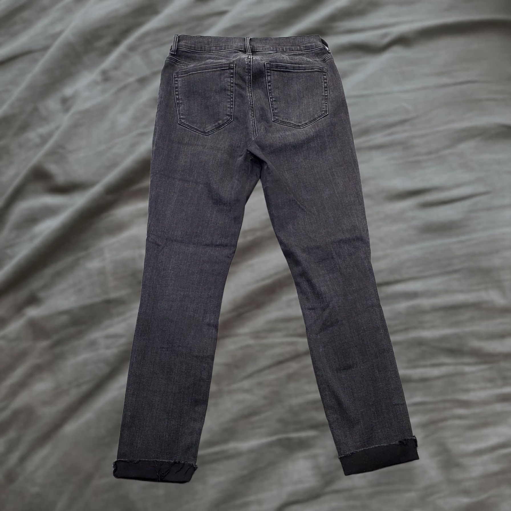 Pacsun PacSun Jegging Jeans Women 26 High Rise Dark Wash Distressed Cuffed Hem Shirt? Size 26" / US 2 / IT 38 - 1 Thumbnail