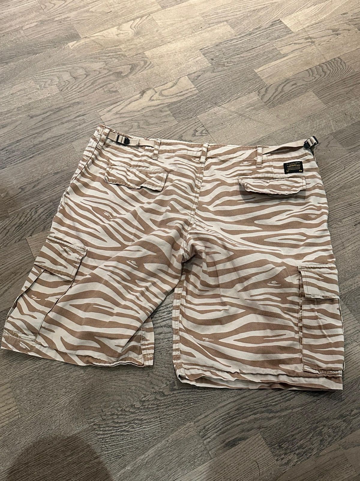 Bape A Bathing Ape BAPE Zebra Print Cargo Shorts Size US 34 / EU 50 - 2 Thumbnail