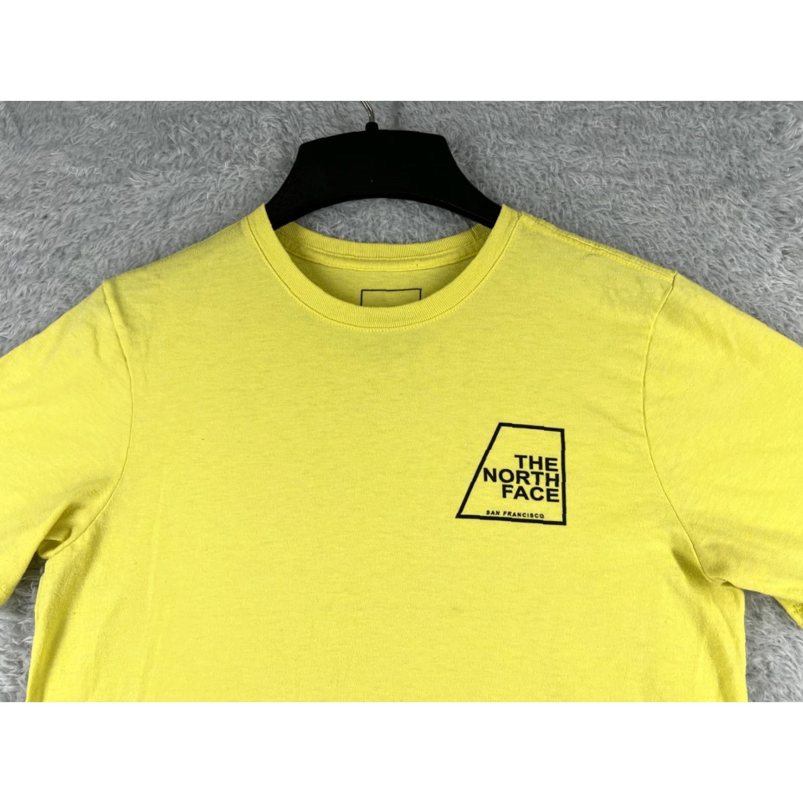 The North Face The North Face Shirt Women Small Yellow Short Sleeve Crew San Francisco Poly Tri Size S / US 4 / IT 40 - 4 Thumbnail