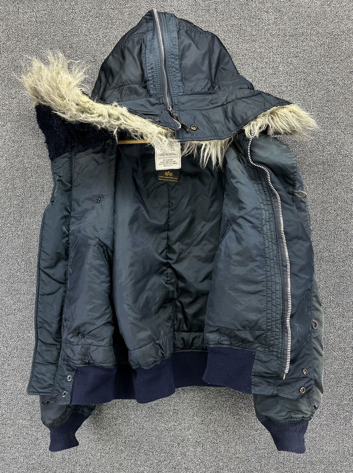 Alpha Industries Vintage Alpha Industries N-2B Attached Hood Flight Jacket Size US L / EU 52-54 / 3 - 8 Thumbnail