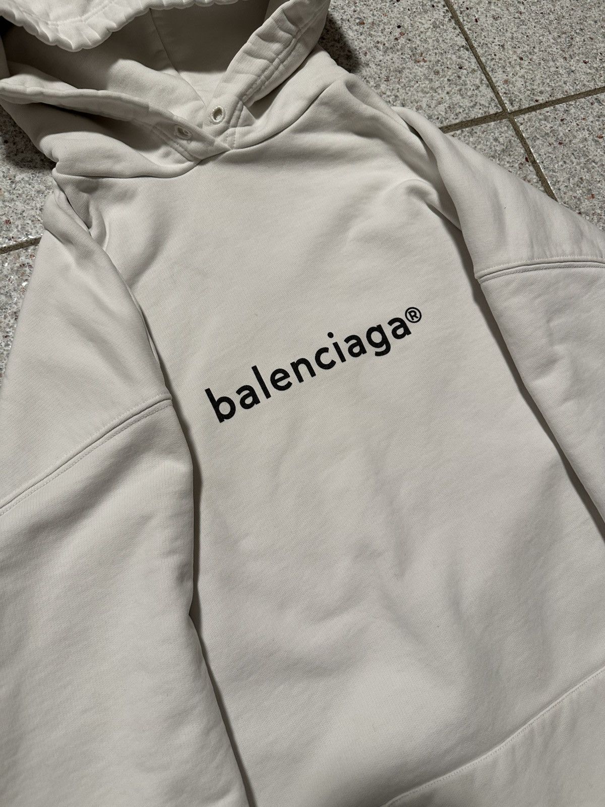 Balenciaga Balenciaga AW20 Trademark Logo Hoodie Size US L / EU 52-54 / 3 - 2 Thumbnail