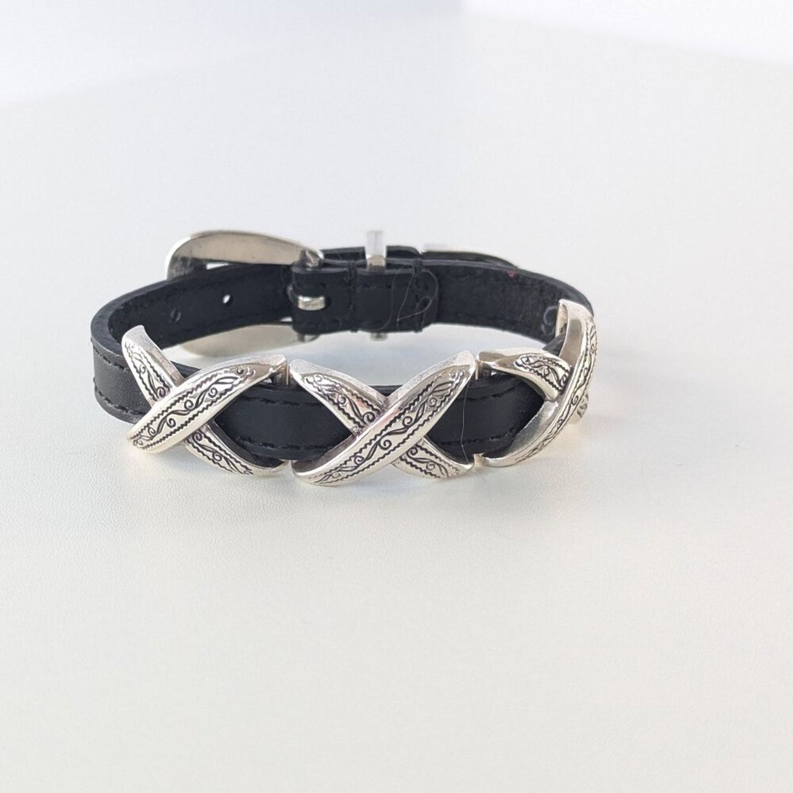 Brighton Brighton Black Kriss Kross Etched Bandit Bracelet Leather Size ONE SIZE - 3 Thumbnail
