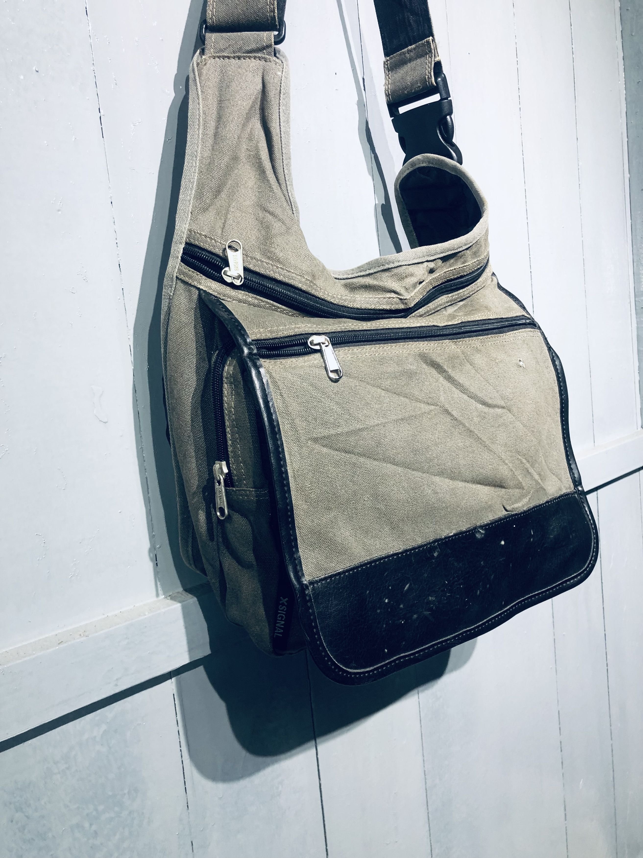Japanese Brand JAPANESE XSIGNAL STREETWEAR FASHION STYLE CROSSBODY BAG Size ONE SIZE - 3 Thumbnail