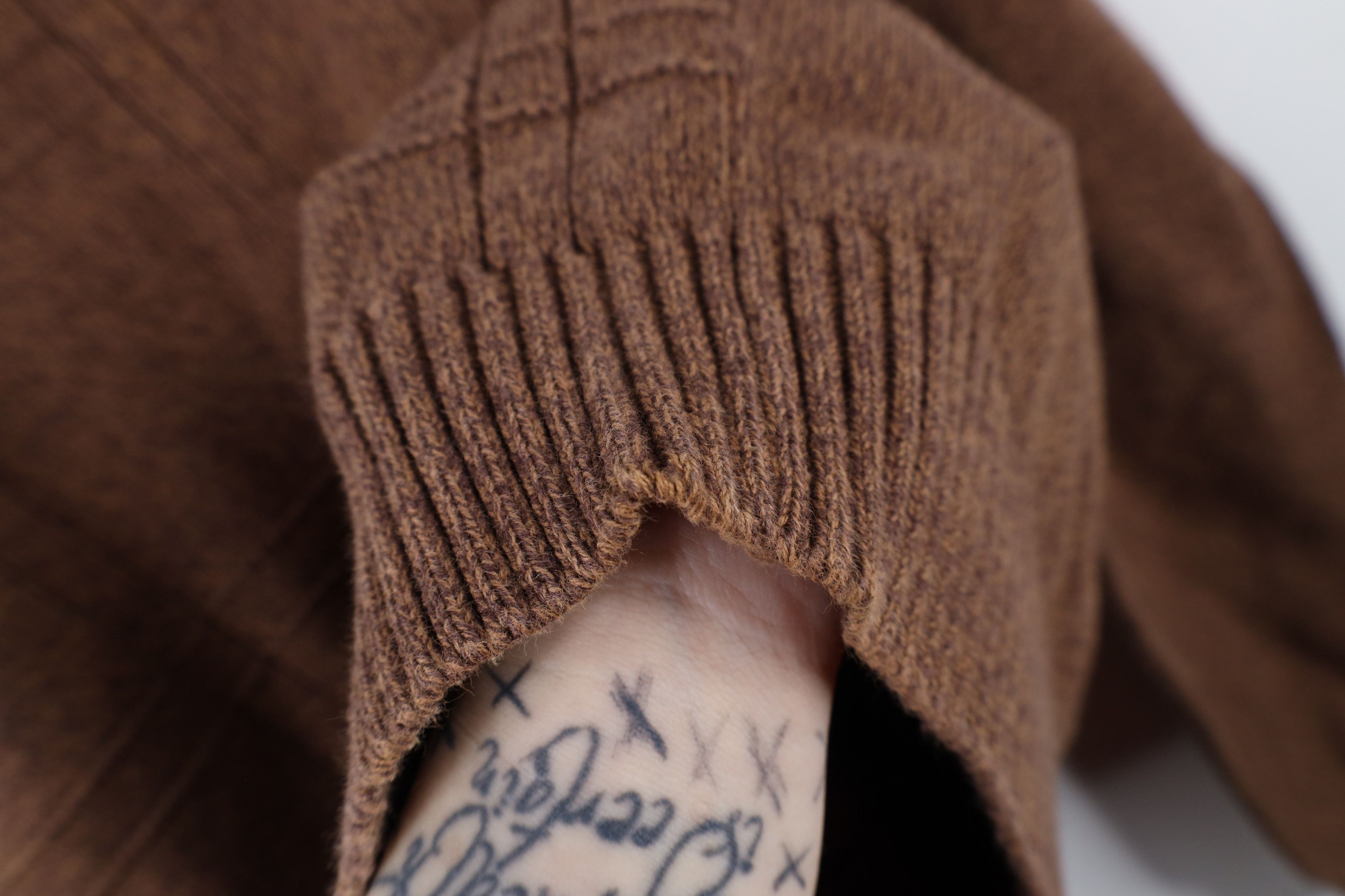 Vintage Vintage 90s Streetwear Ribbed Knit Crewneck Sweater Brown Size US L / EU 52-54 / 3 - 6 Thumbnail