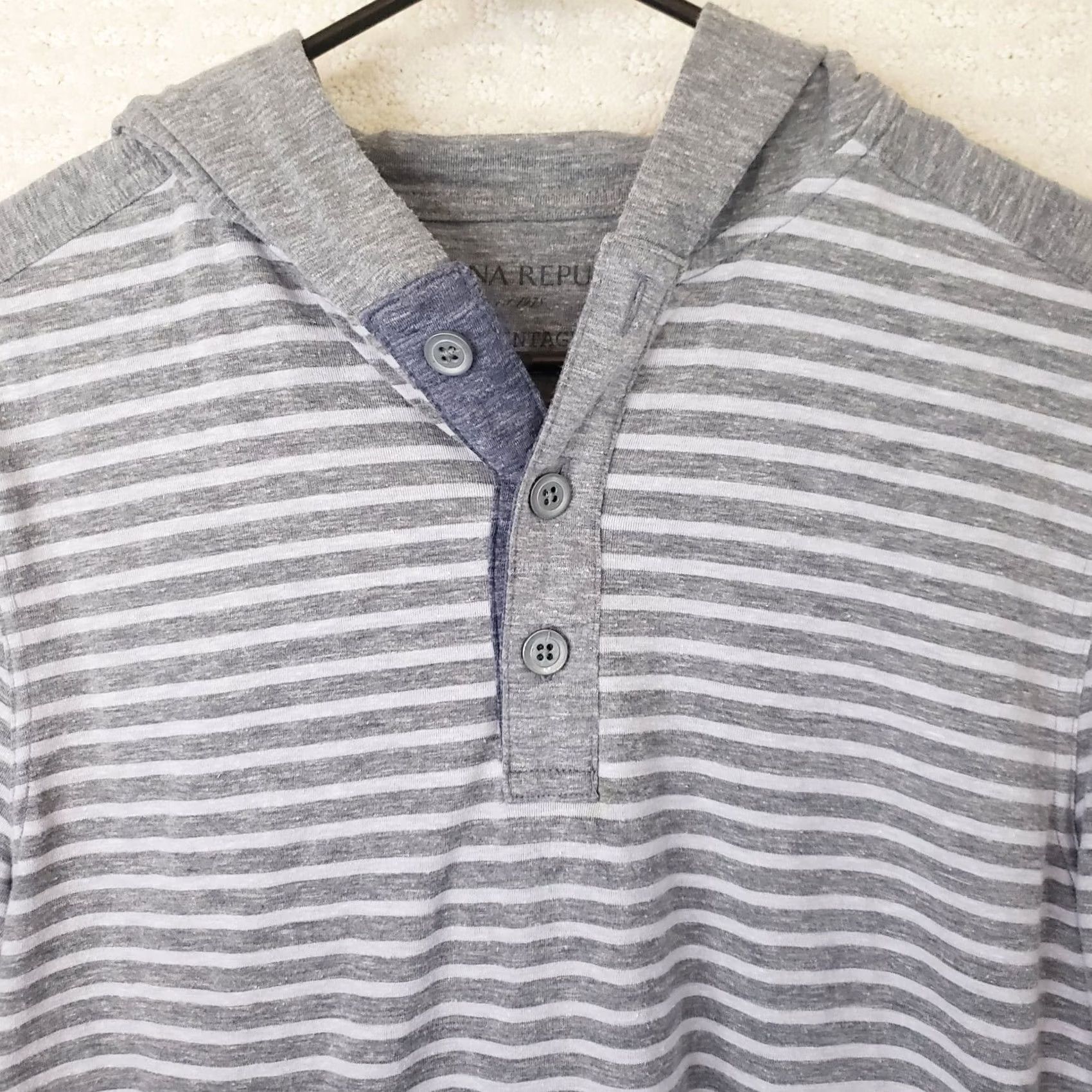 Banana Republic Banana Republic Hoodie The Vintage T Grey White Raglan Sleeve Pullover Men’s L Size US L / EU 52-54 / 3 - 4 Thumbnail