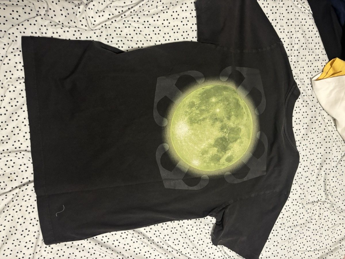 Hypebeast × Off-White Super moon tee Size US S / EU 44-46 / 1 - 3 Thumbnail