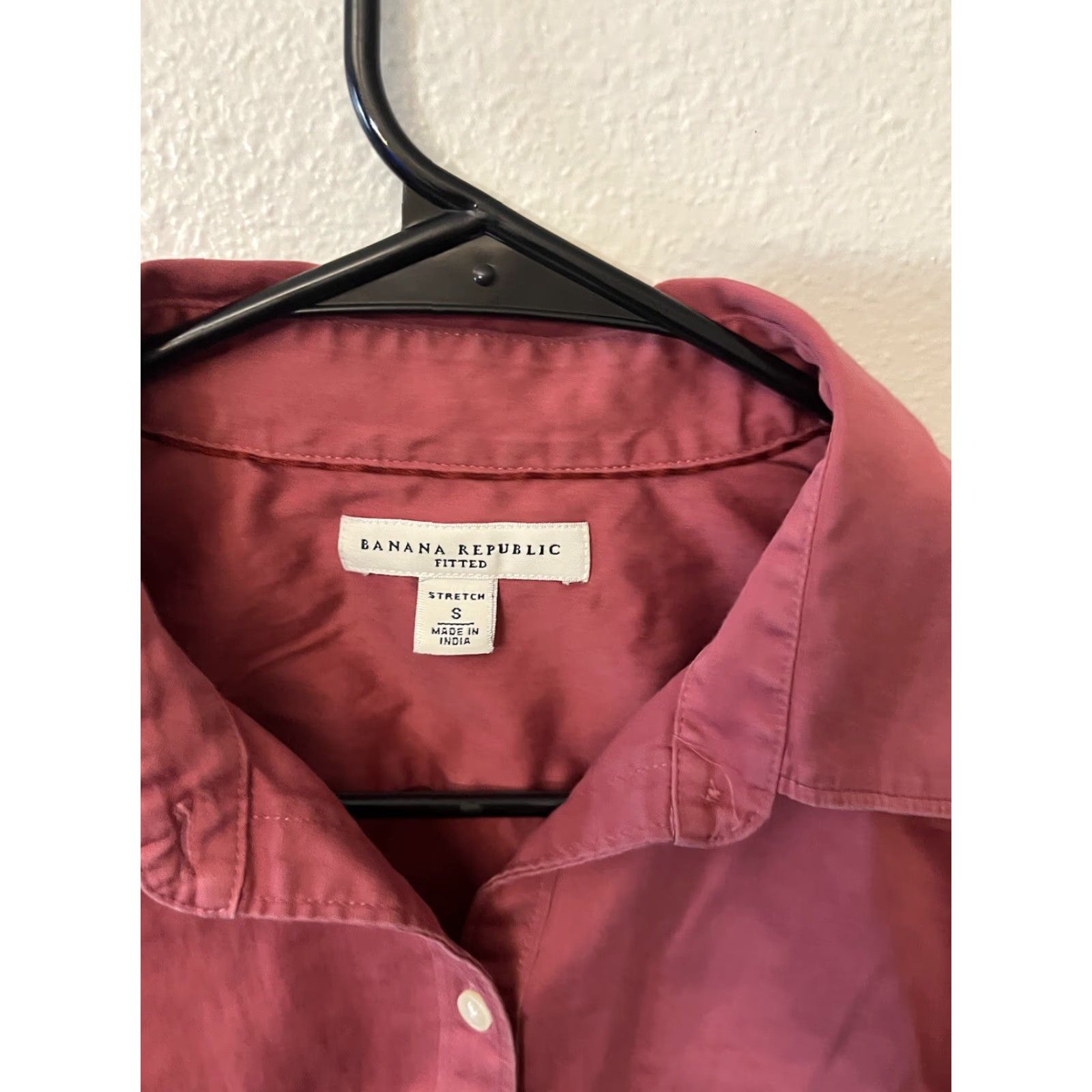 Banana Republic Banana Republic Shirt Womens S Pink Long Sleeve Button Salmon Fitted Shirt Size S / US 4 / IT 40 - 3 Thumbnail