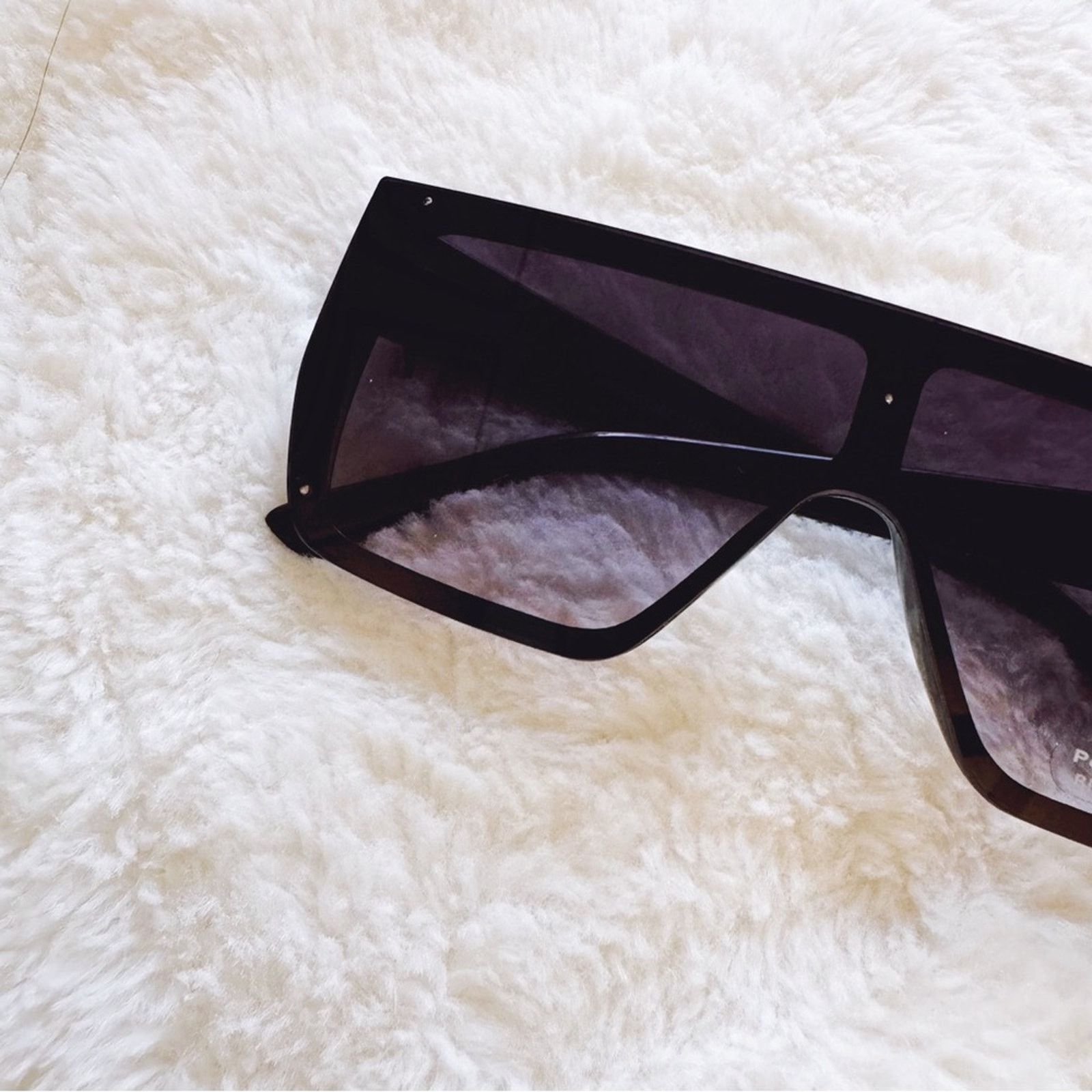 Other Greta Black Oversized Statement Sunglasses Size ONE SIZE - 2 Thumbnail