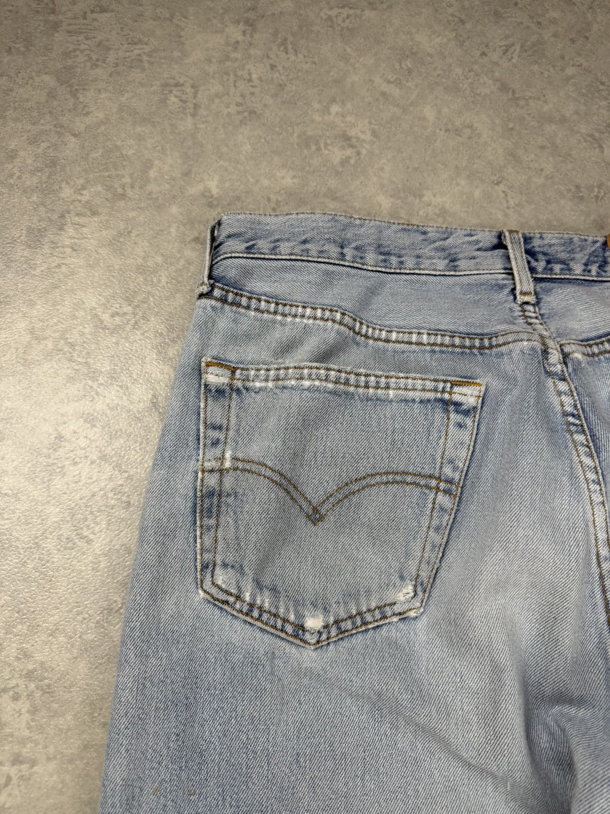 Levi's Vintage Clothing Levi’s 501 Vintage Distressed Jeans Made in France 33x32 Size US 33 - 13 Thumbnail