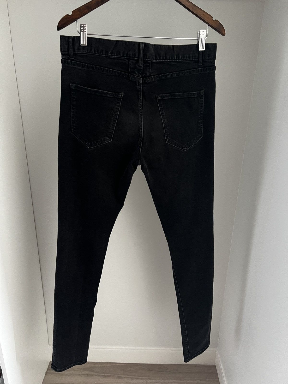 Saint Laurent Paris 🔥🔥 Saint Lauren Black Wash Knife Cut Jeans Size US 32 / EU 48 - 2 Thumbnail