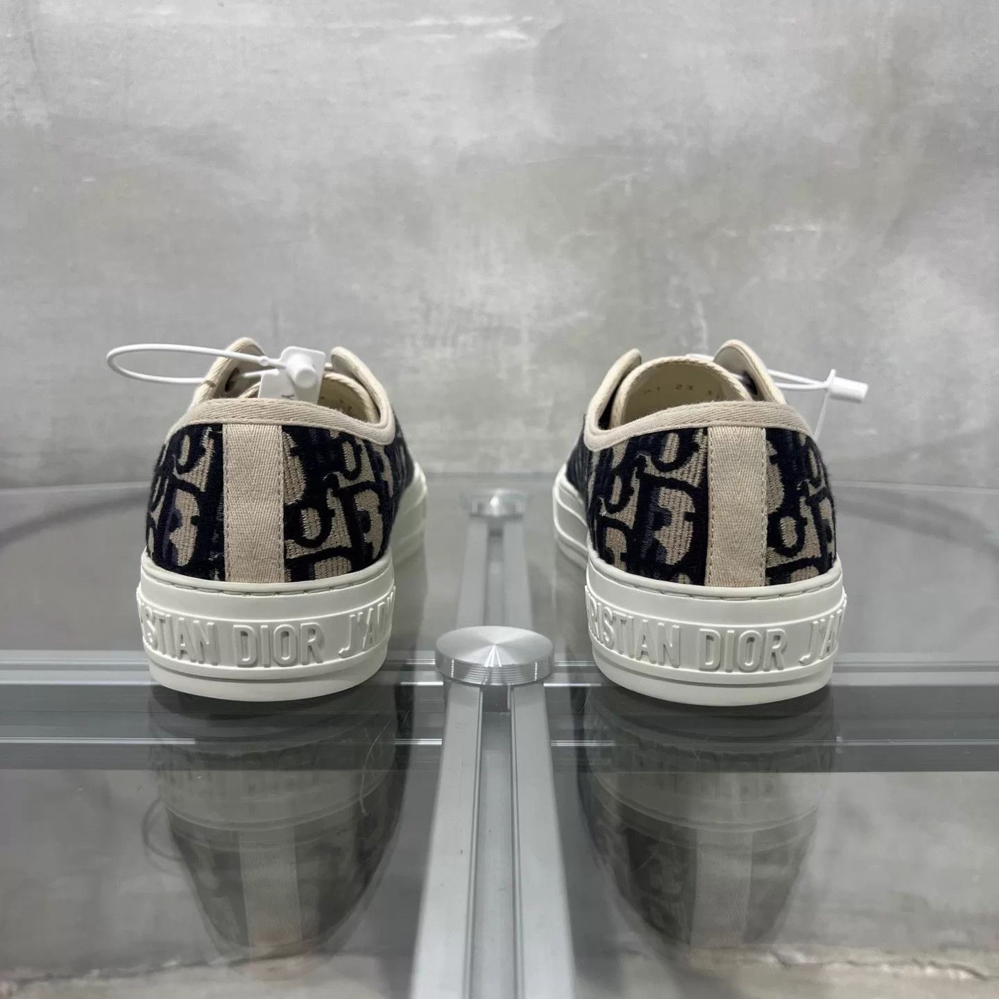 Dior Dior Walk'n'Dior Oblique all over print sneaker 37 Size US 6.5 / IT 36.5 - 6 Thumbnail