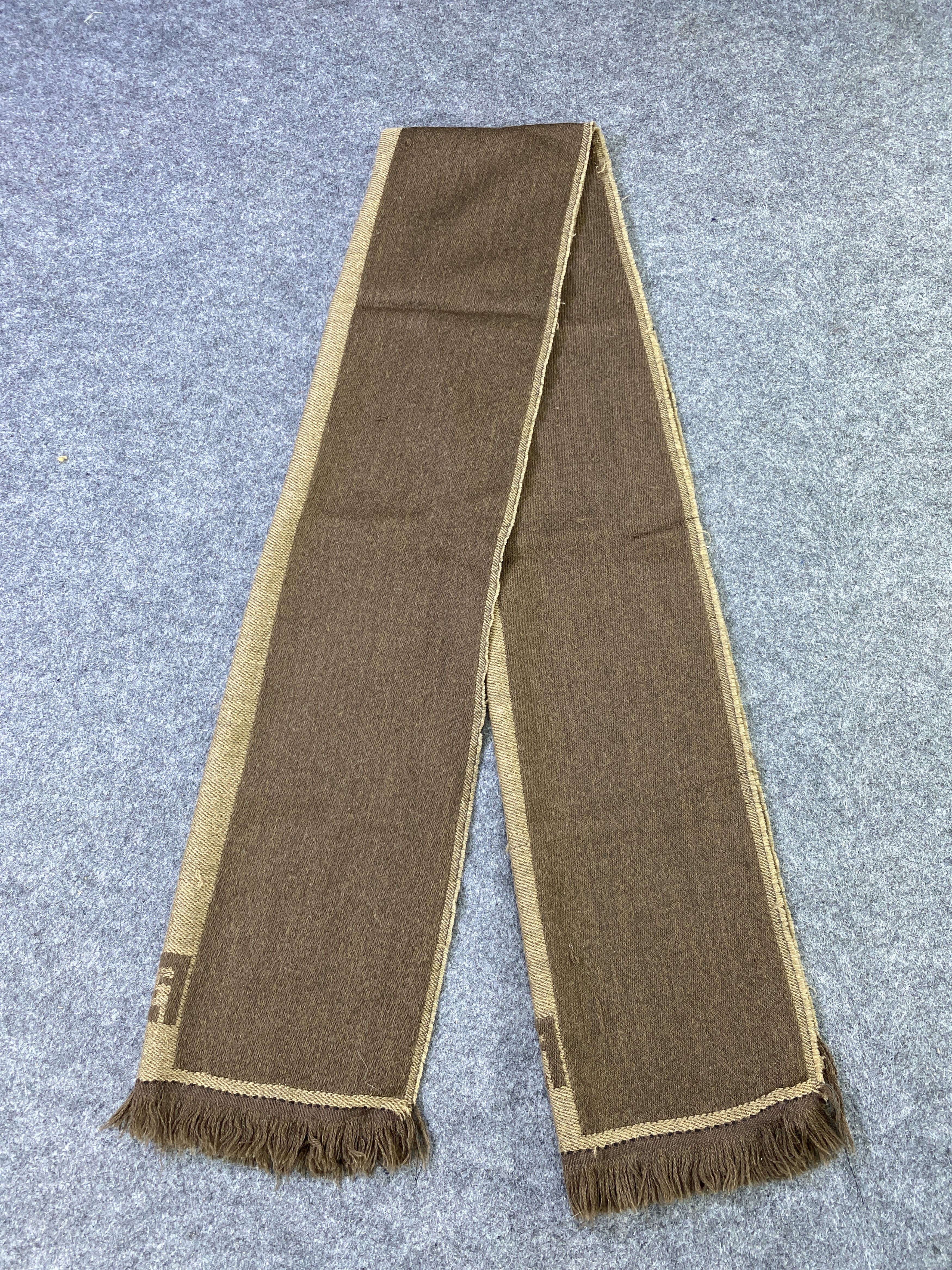 Designer Fendi Missing Tag Scarf / Muffler / Neckwear -T759 Size ONE SIZE - 4 Thumbnail