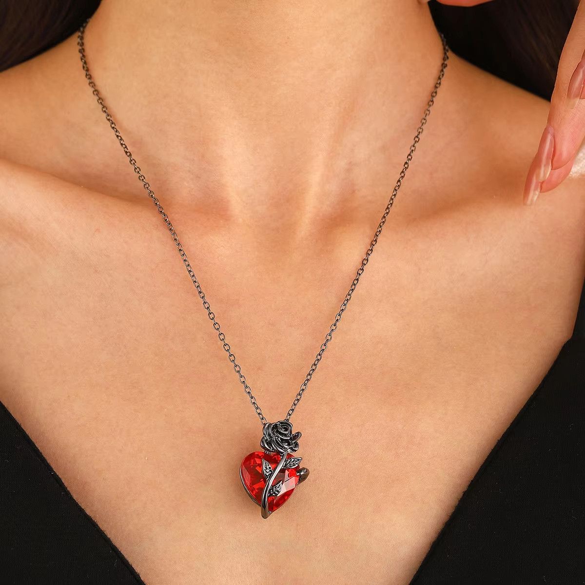 Jewelry × Vintage Gothic y2k rose red heart necklace / Y2K Jewelry Size ONE SIZE - 1 Thumbnail