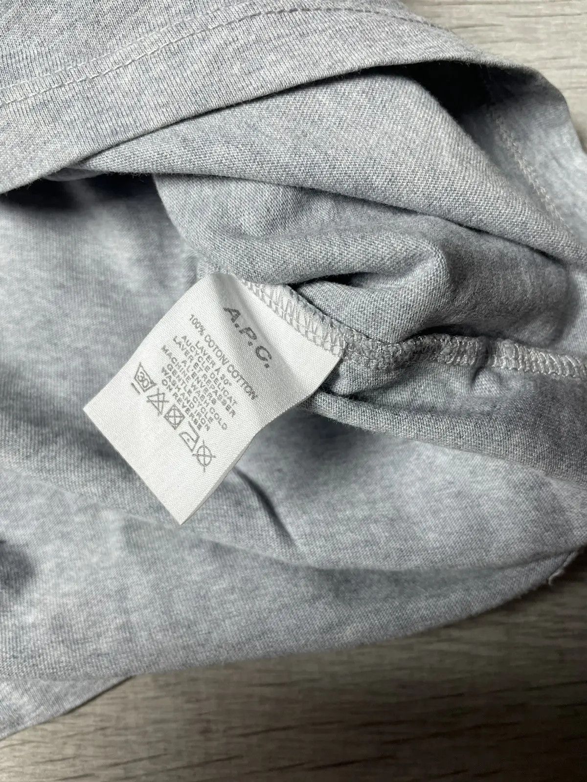 A.P.C. A.p.C T-shirt rue madame paris luxury size Small Size US S / EU 44-46 / 1 - 5 Thumbnail