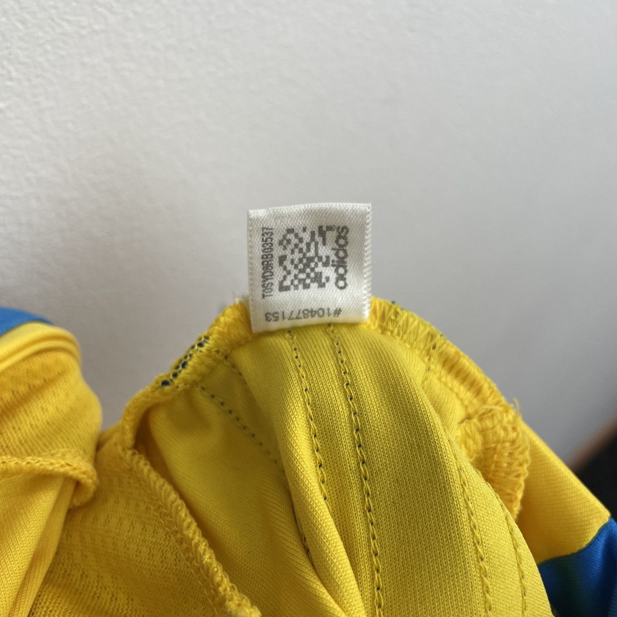 Adidas Ukraine National Team Home Soccer Jersey Shirt Euro 2012 Size US L / EU 52-54 / 3 - 13 Thumbnail