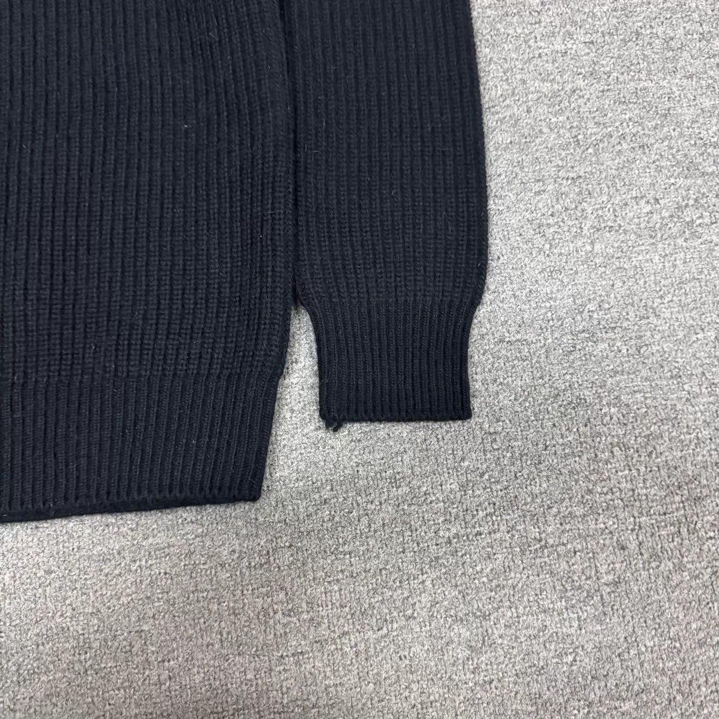Celine Celine Oversized Logo Knit Sweater S 99 New Size S / US 4 / IT 40 - 4 Thumbnail