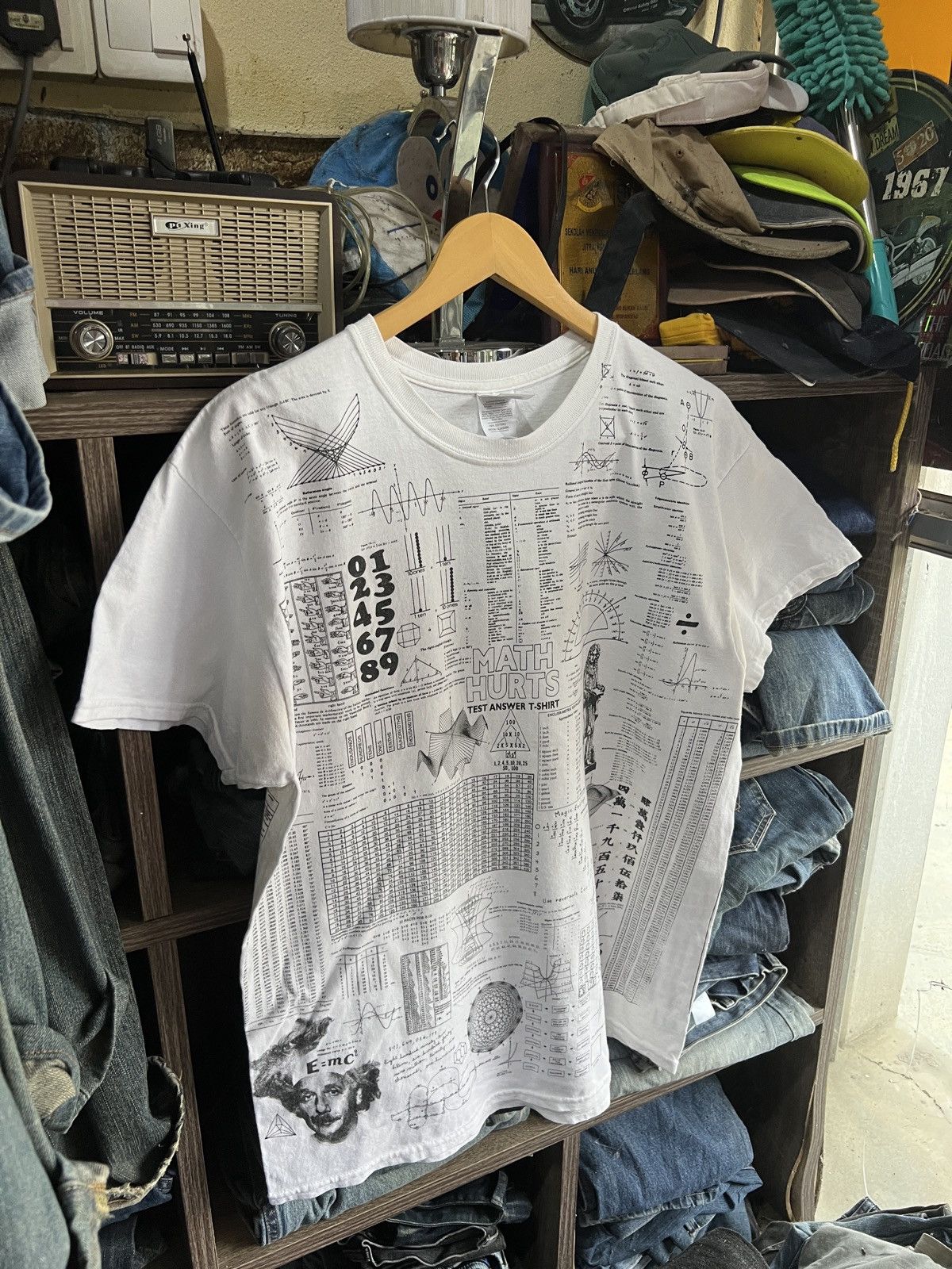Japanese Brand 🔥Vintage Gildan Fullprinted Math Hurts Tee Size US M / EU 48-50 / 2 - 12 Thumbnail